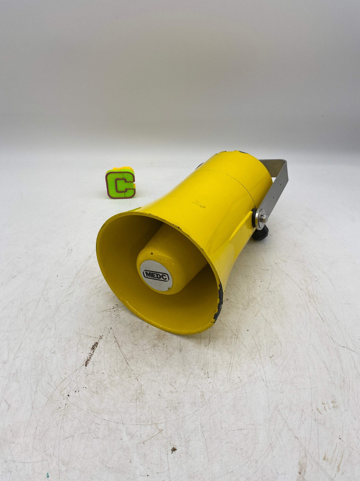MEDC Type DB15 Sounder, 24-48Vdc, 600mA, 15W Max (Used)