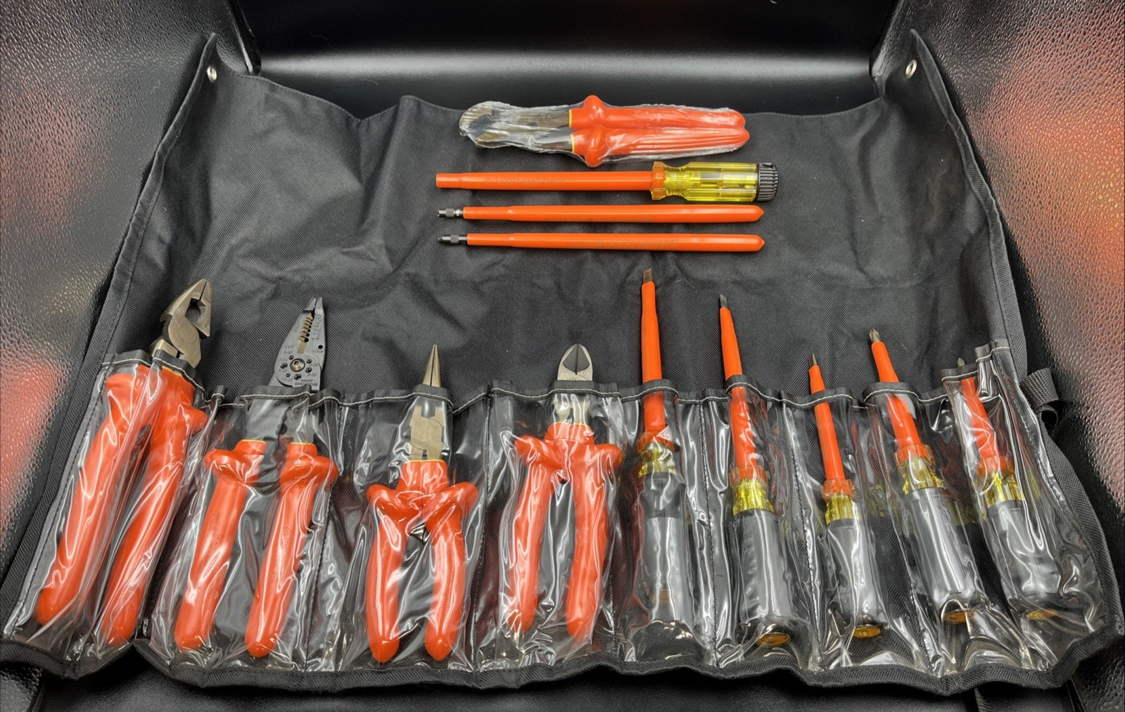 Cementex Electrician's Tool Kit  (Set of 9) - Plus Extras !!          (F7)