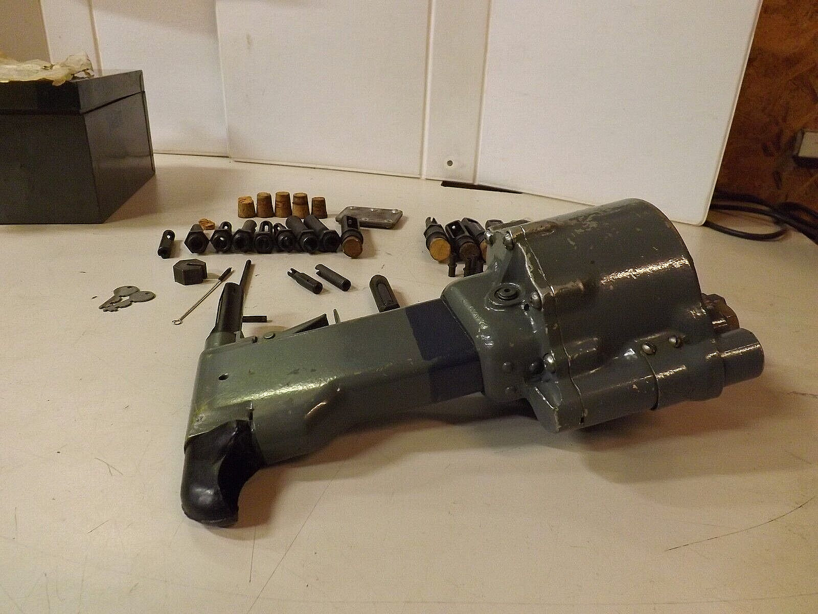 Boston Pneumatic Blind Riveter Model 350