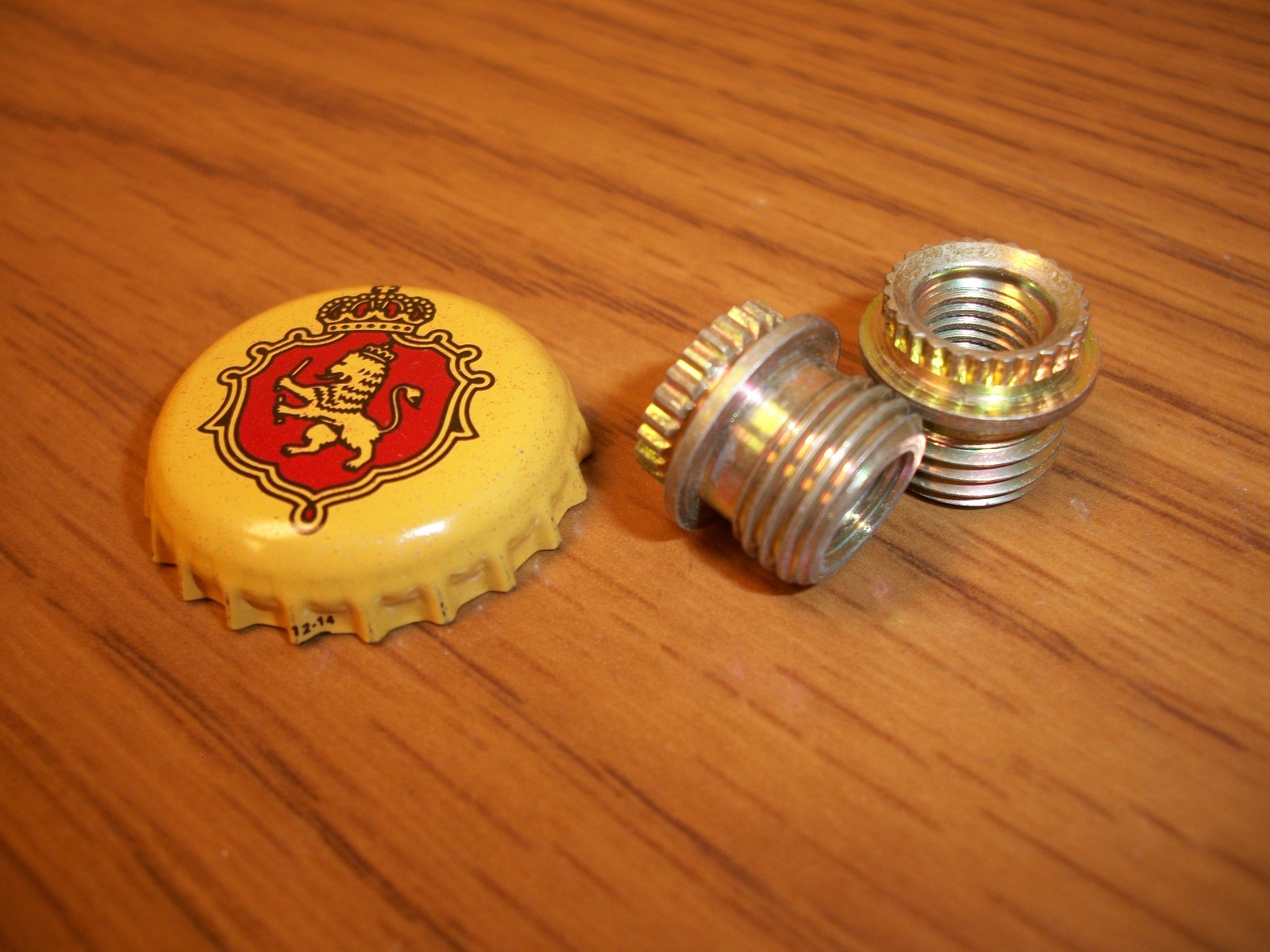 Helicopter insert screw 1/2-20 outside, 5/16-24 inside. R1707SA8 5325009435299
