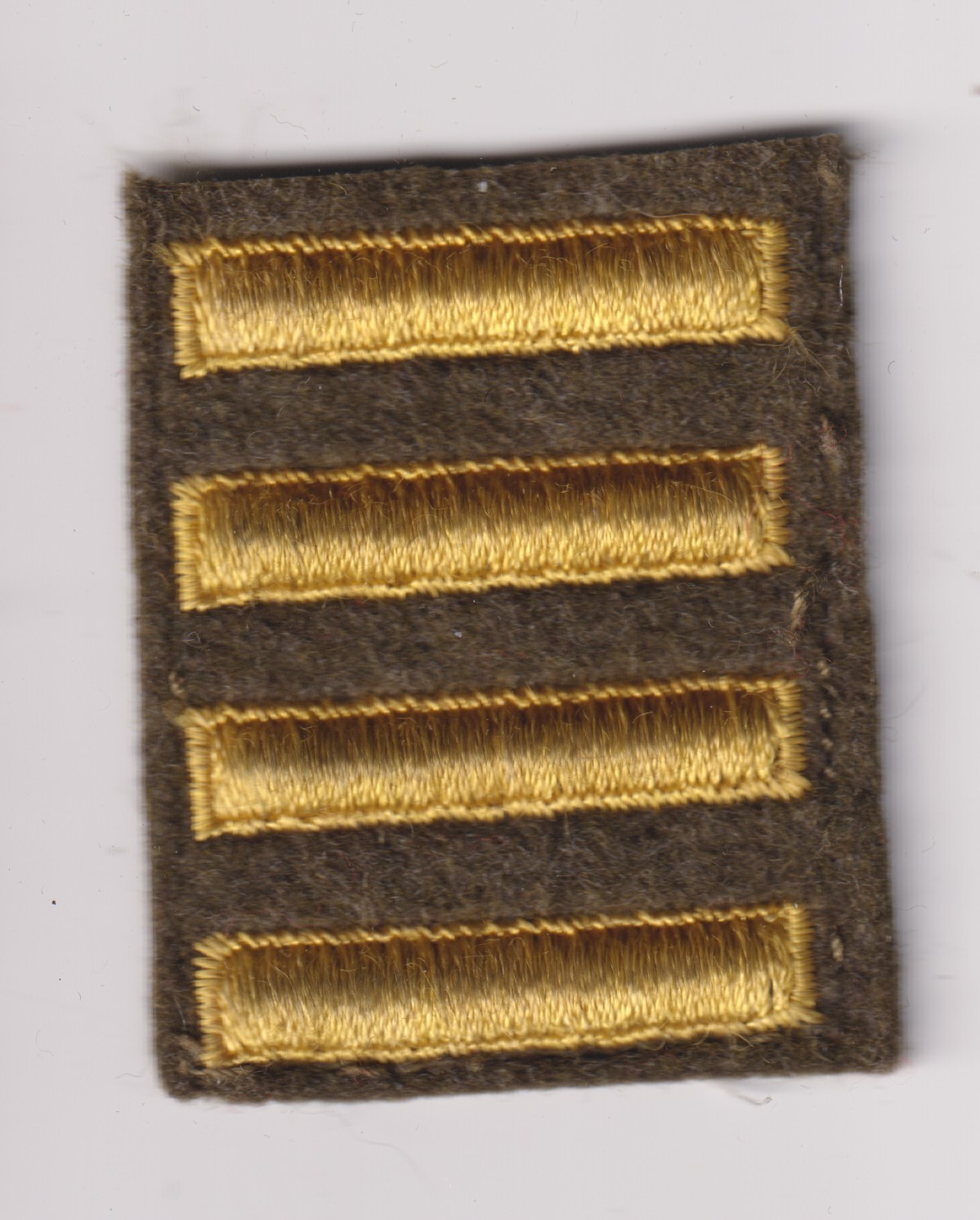 4 overseas service stripes (2 years) yellow on brown wool WWII US Army USAAF