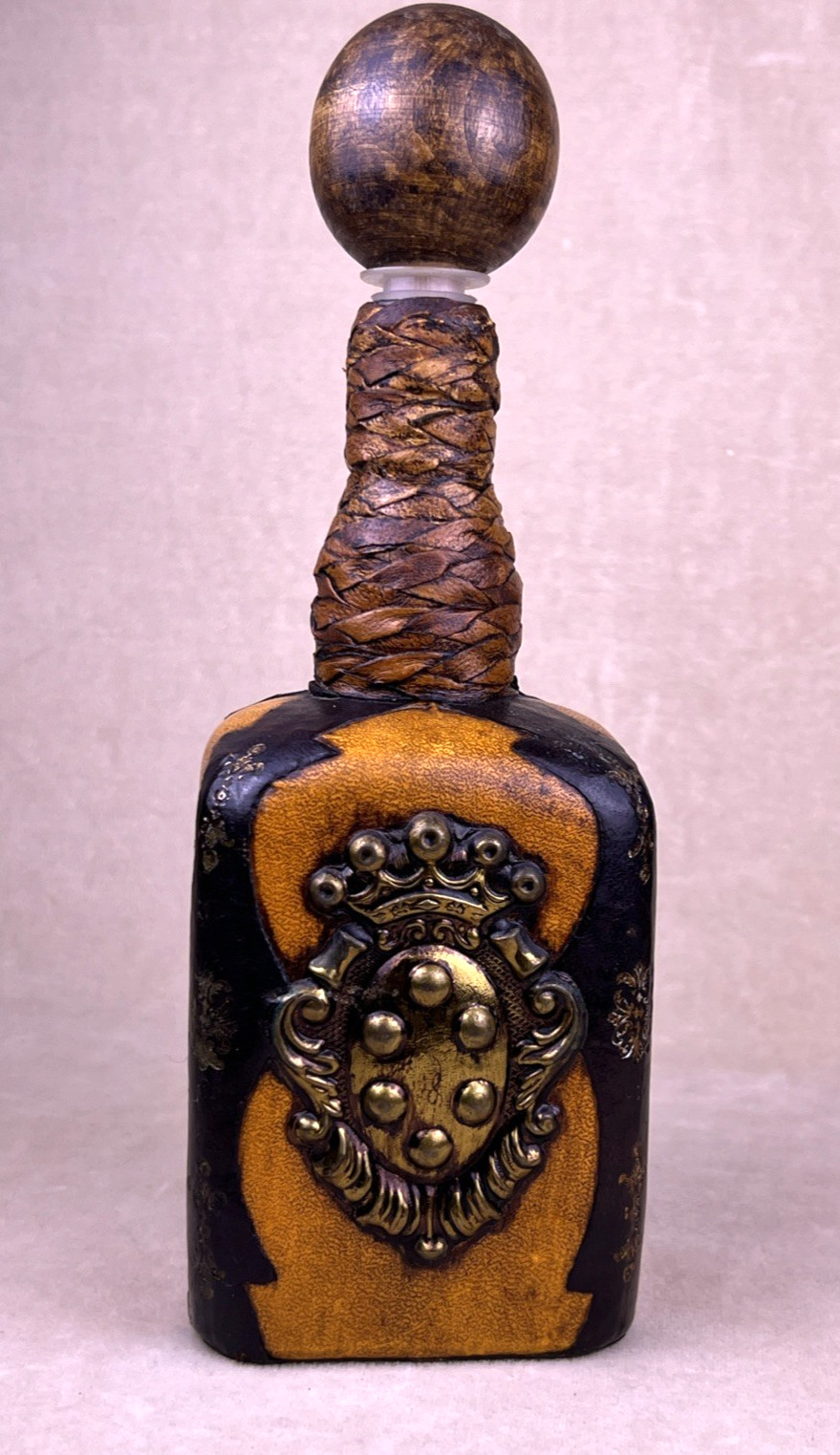 Vtg MCM Italian Hand Tooled Leather Wrapped Decanter Bottle Medici Family Crest