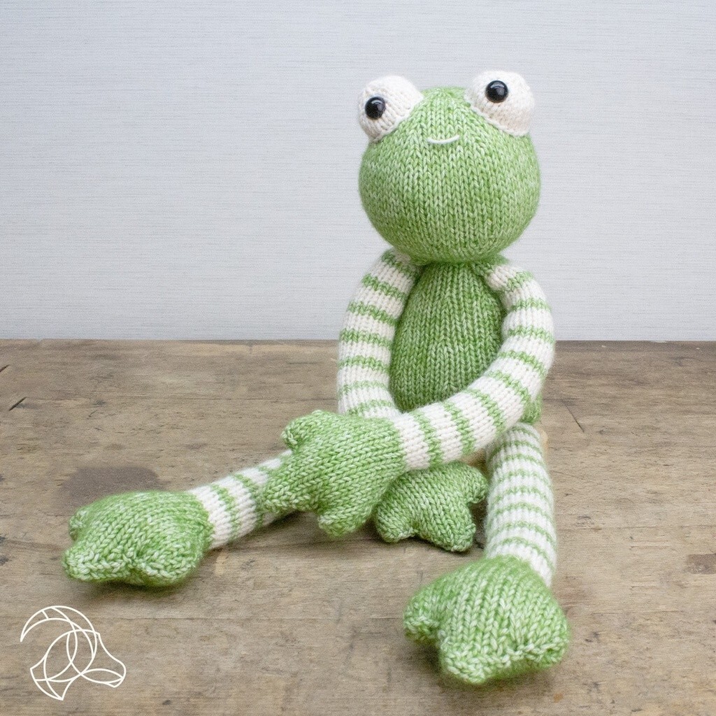 Titus Frog Knitting Kit