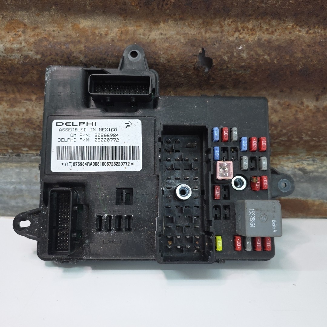 2008-2010 Chevrolet  Cobalt HHR SS Body Control Module BCM 20866984