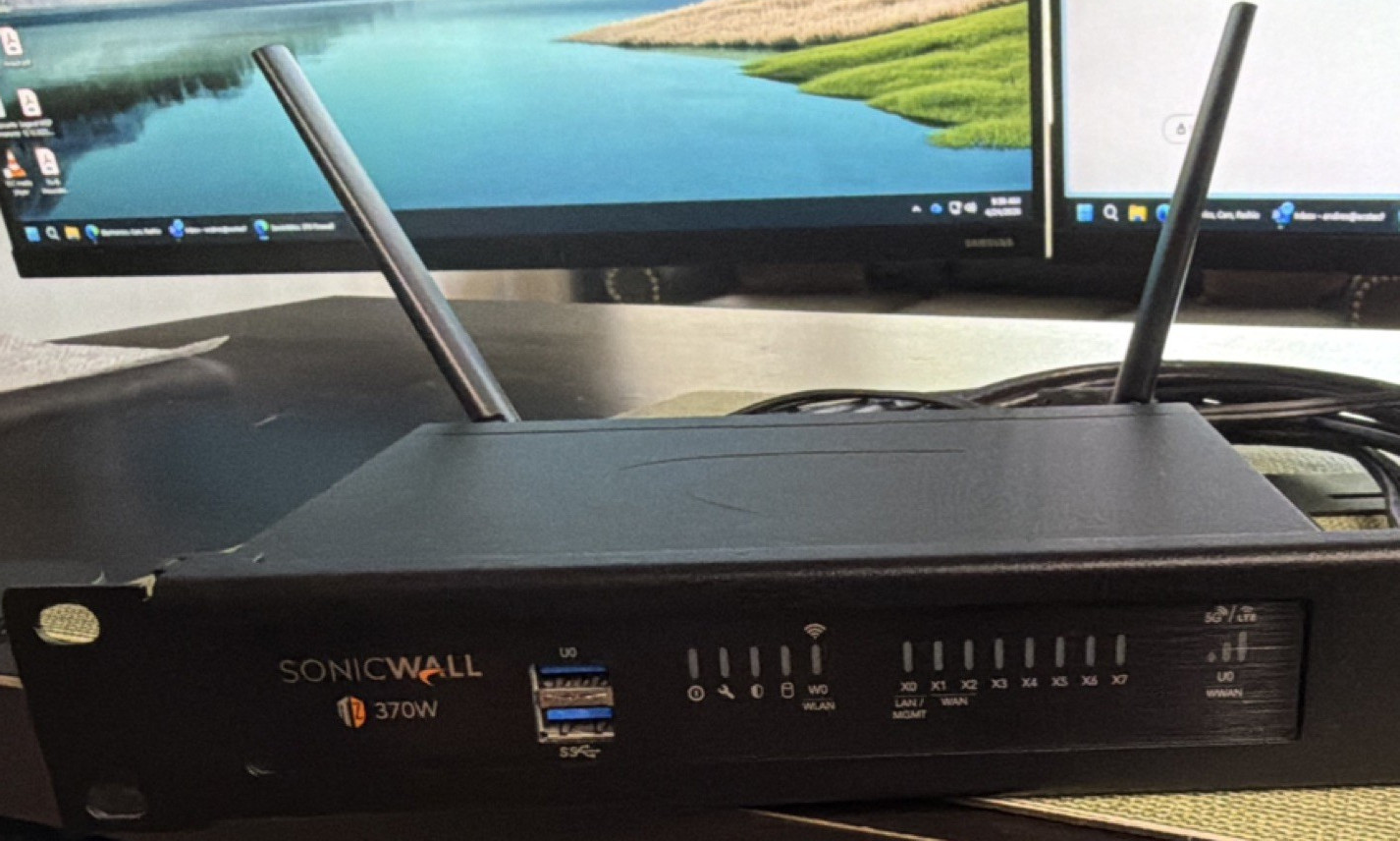 SonicWALL 370W Firewall Network Security Appliance VPN Device Model 370W