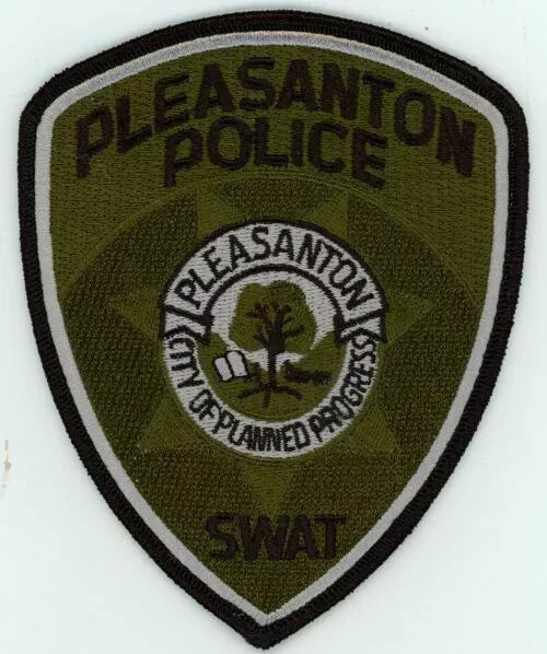 CALIFORNIA CA PLEASANTON POLICE SUBDUED SWAT STYLE NICE SHOULDER PATCH SHERIFF