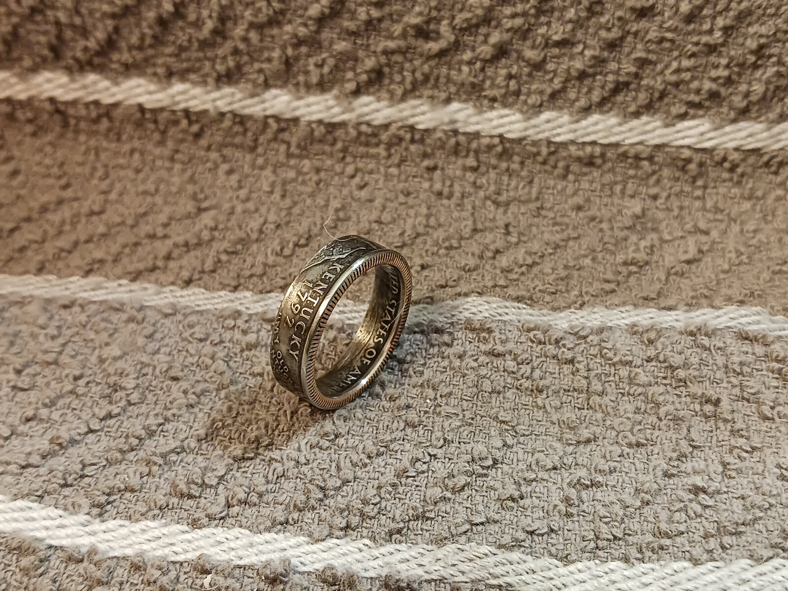 Kentucky Handcrafted Washington Quarters coin ring, size 8  2001