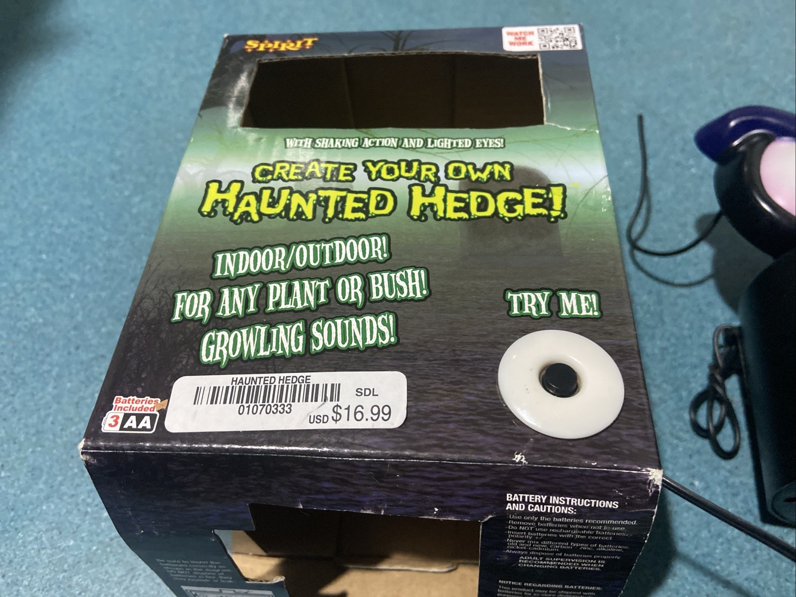 Spirit Halloween haunted hedge shakes light sound ( Still Attached To Box)