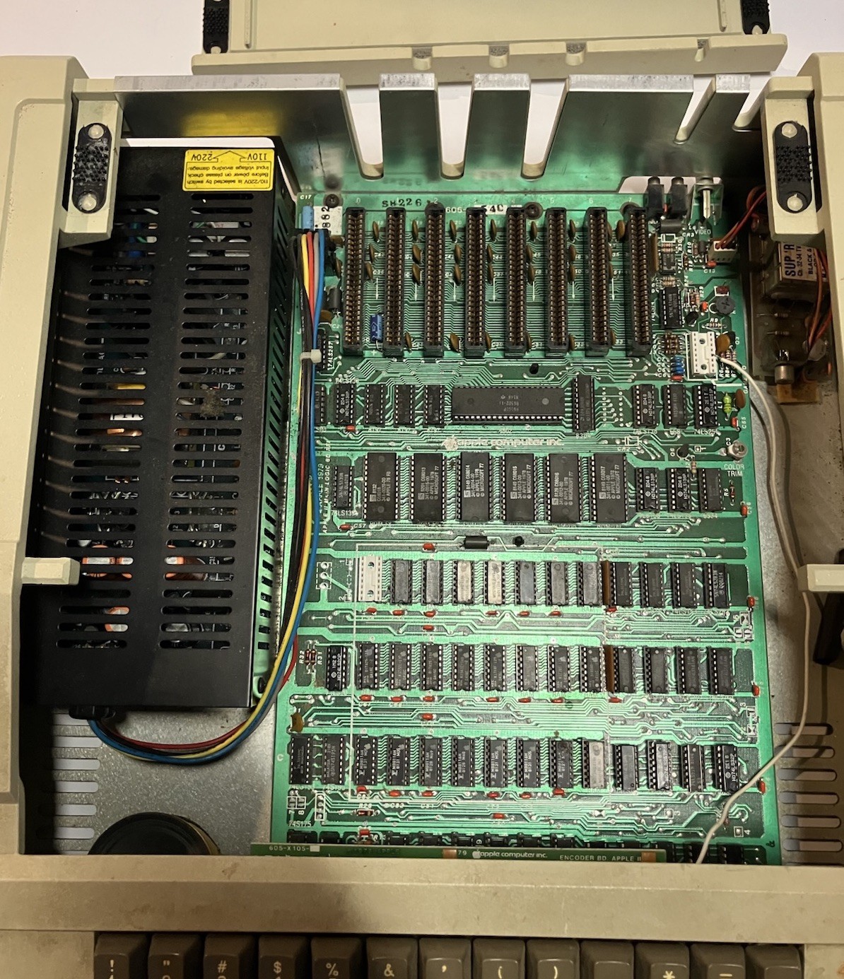 Vintage Apple II Plus A2S1048 Computer Only With Original Box No Extras!