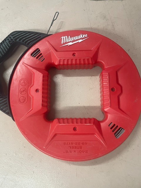 Milwaukee Steel Fish Tape 48-22-4178 240ft X 1/8”
