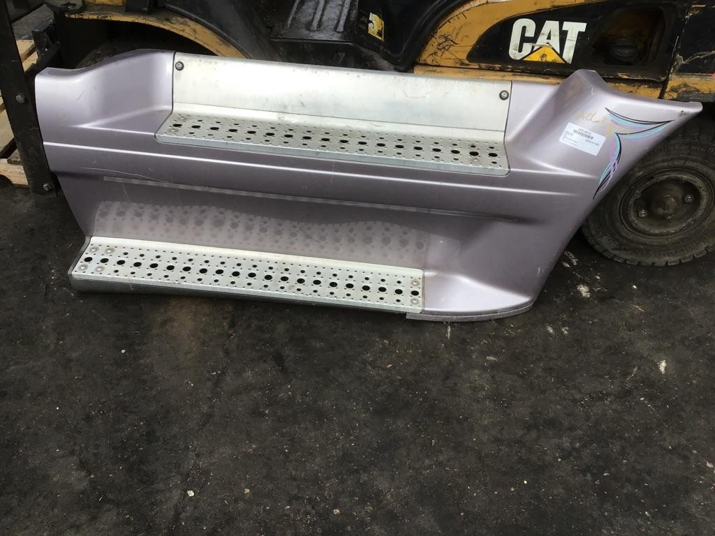For 2012 FREIGHTLINER CASCADIA 125 SIDE FAIRING Right ,  CO