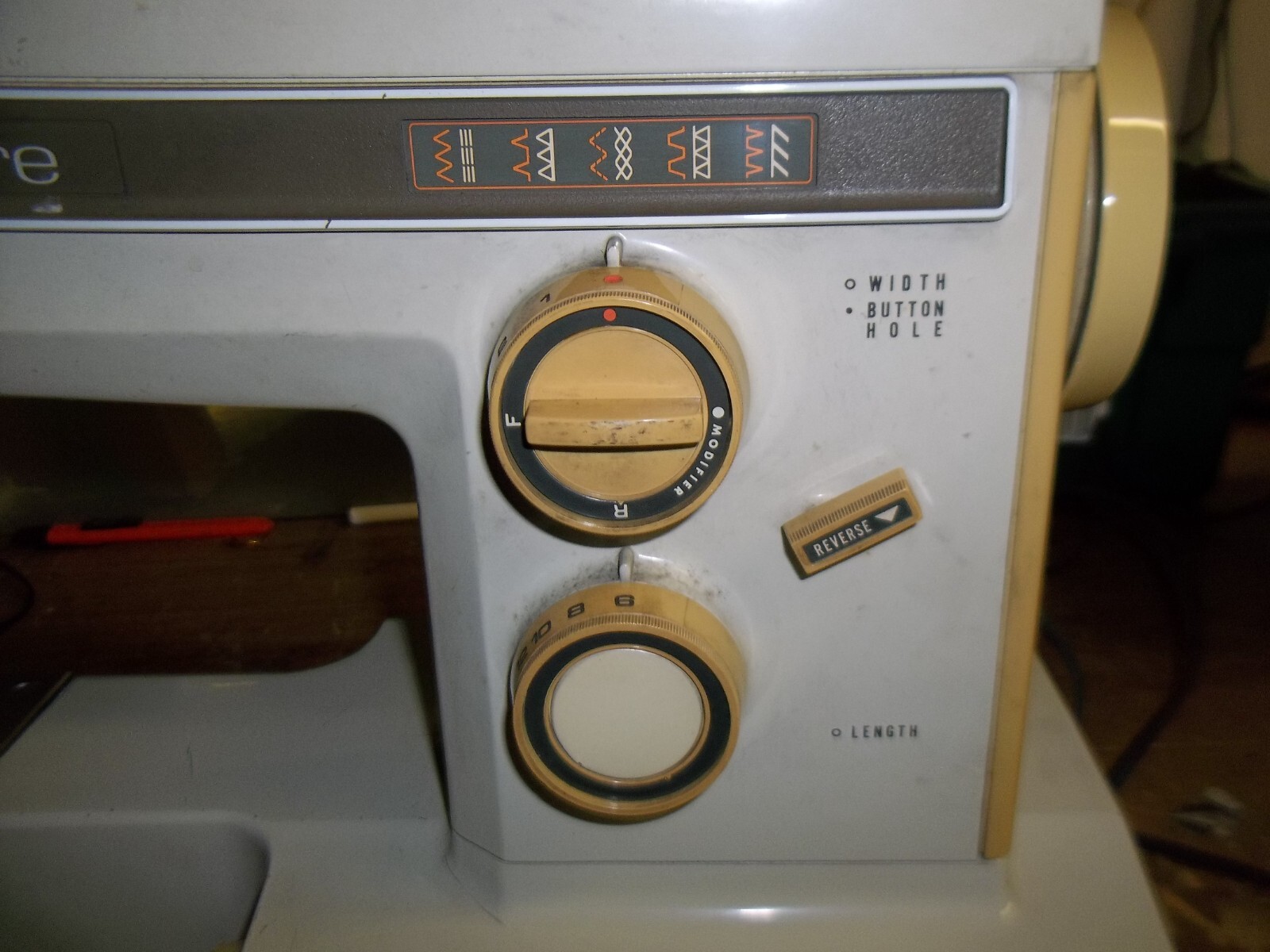 Vintage Kenmore 1525 Sewing Machine W/ Case & Manual