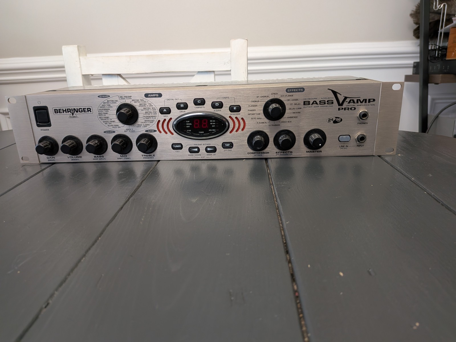 BEHRINGER BASS V-AMP PRO Rackmount Modeler & Effects Processor UNTESTED NO CORD
