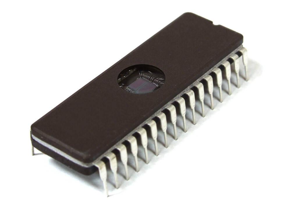 NEC D27C2001D-12 256Kx8-Bit 2M UV-EPROM Erasable Memory IC DIP-32-Pin 120ns Chip