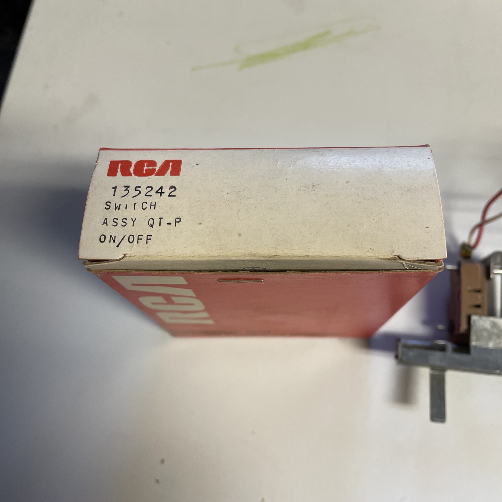 New Old Stock Vintage RCA Part # 135242 Bar Switch Assembly QT-P On/off