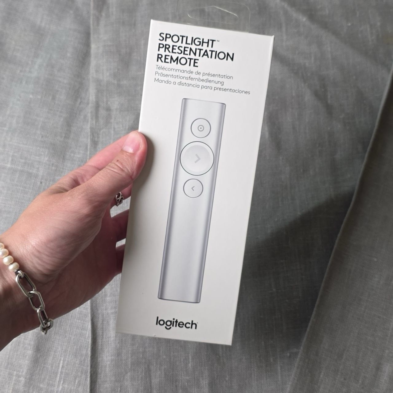New Logitech Spotlight Presentation Remote Bluetooth USB Wireless Presenter