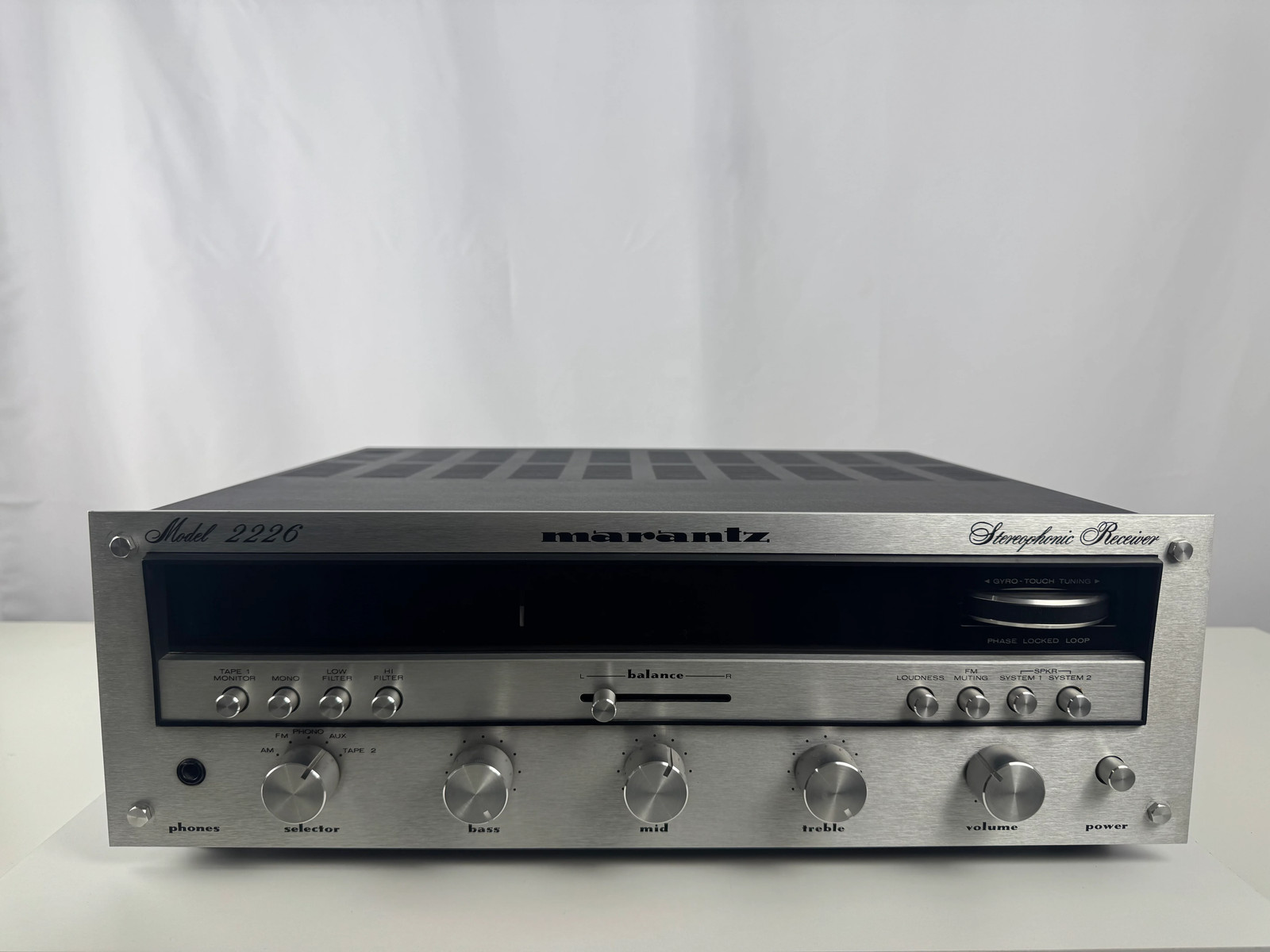 Marantz Model 2226 Stereo Receiver