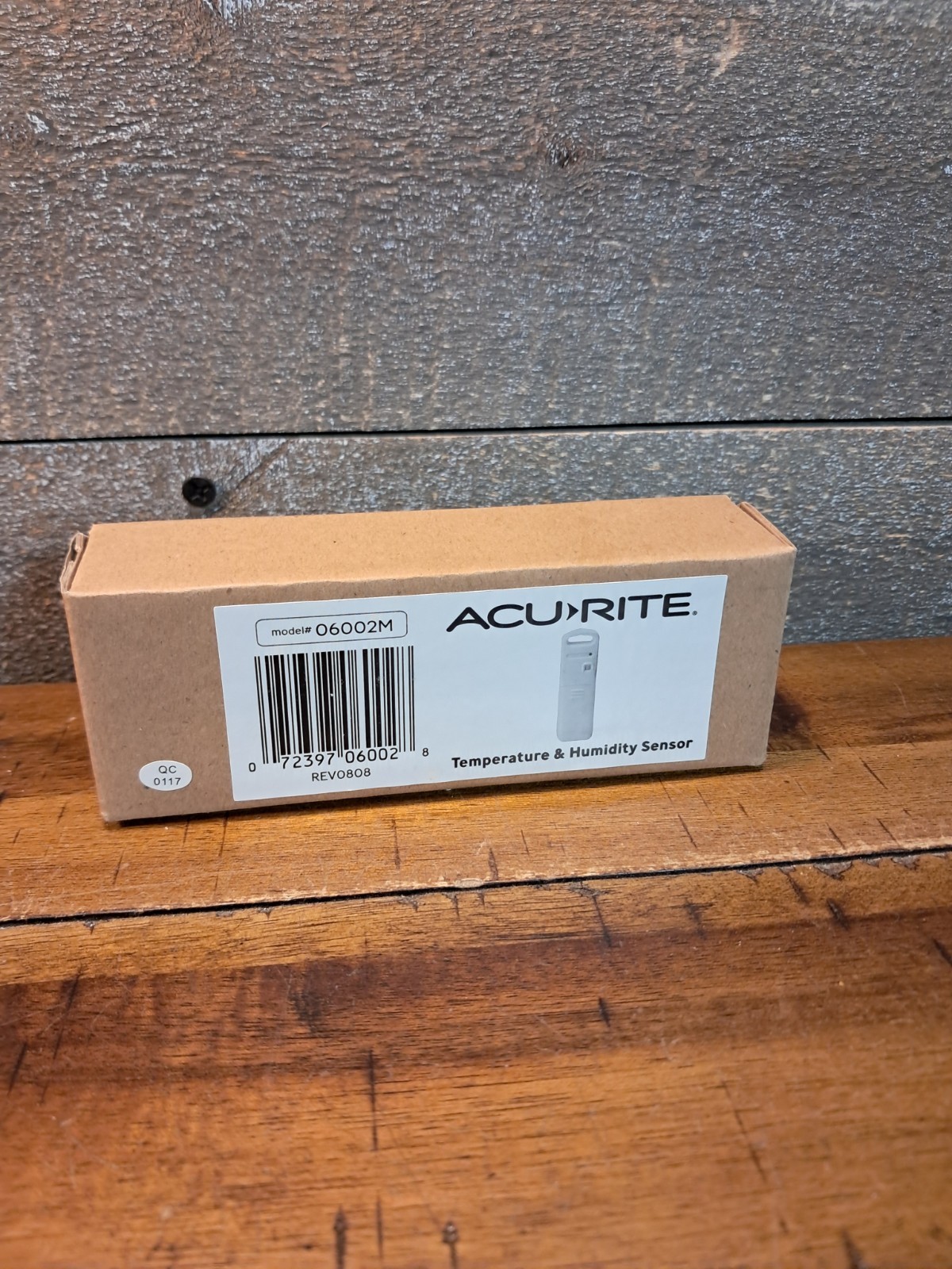 AcuRite Wireless Indoor Outdoor Temperature and Humidity Sensor with A-B-C Switc