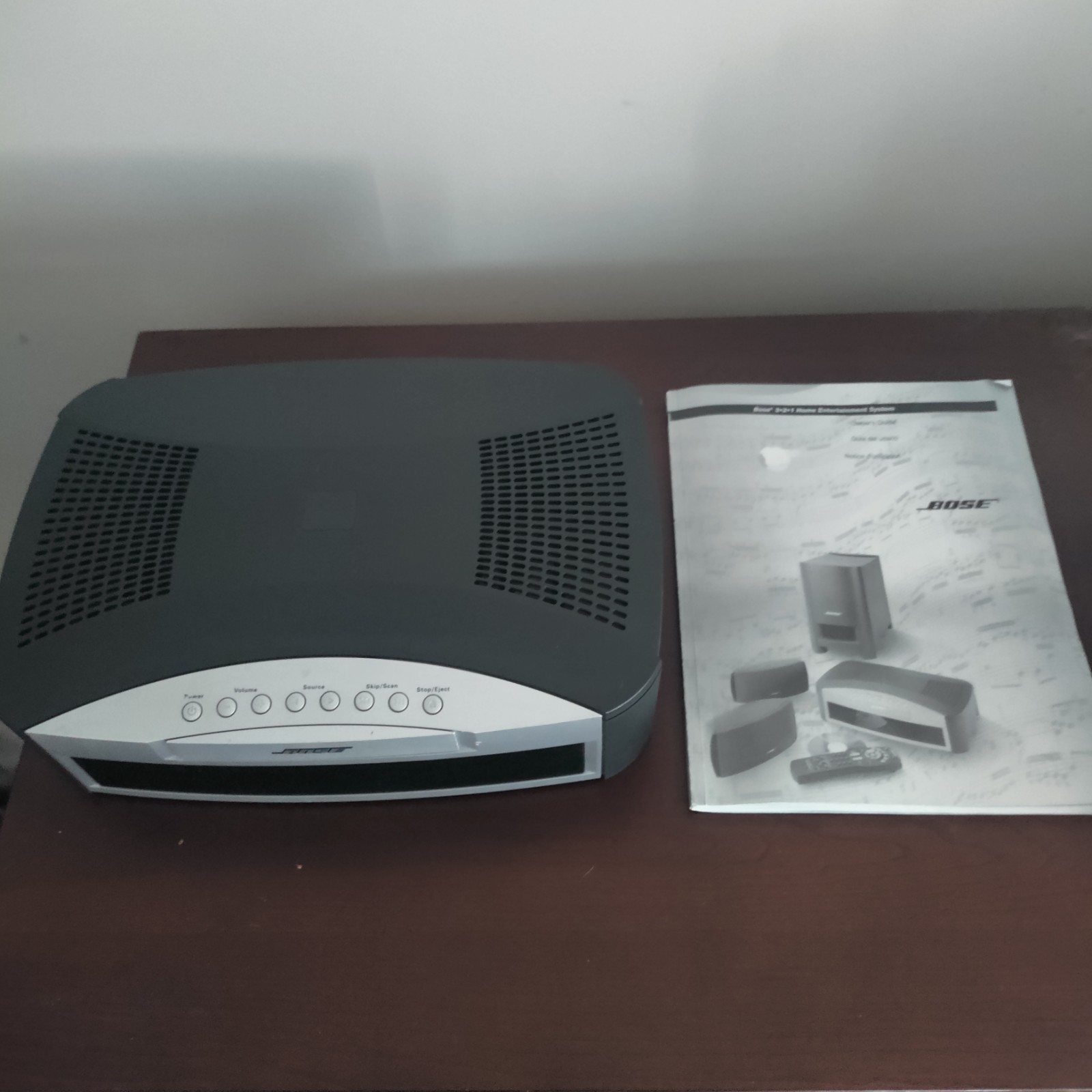 BOSE AV3-2-1 Media Center Sold For Parts DVD Not Tested w/Manual