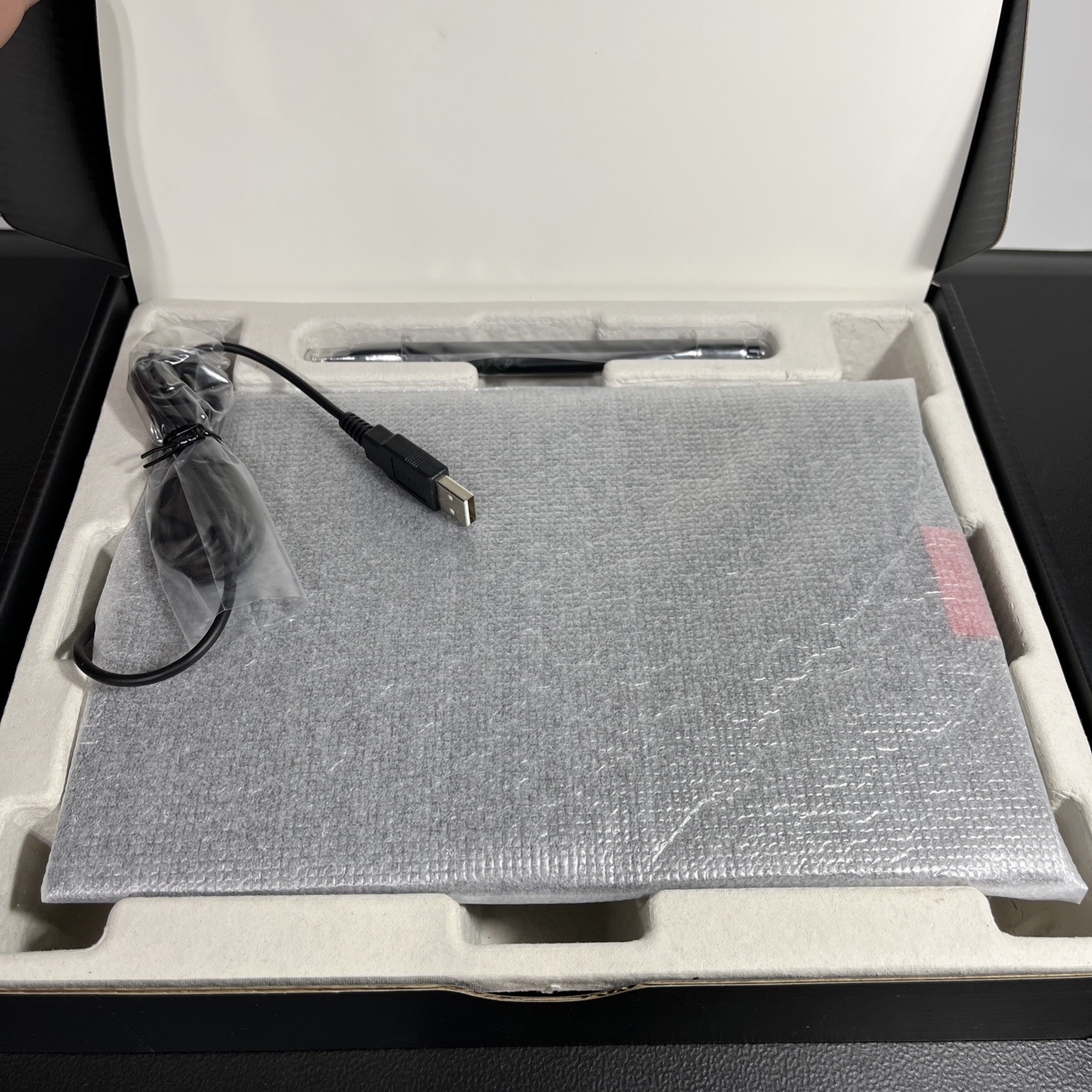 Wacom Bamboo Pen & Touch Graphic Tablet, Signature Pad, Model CTH460