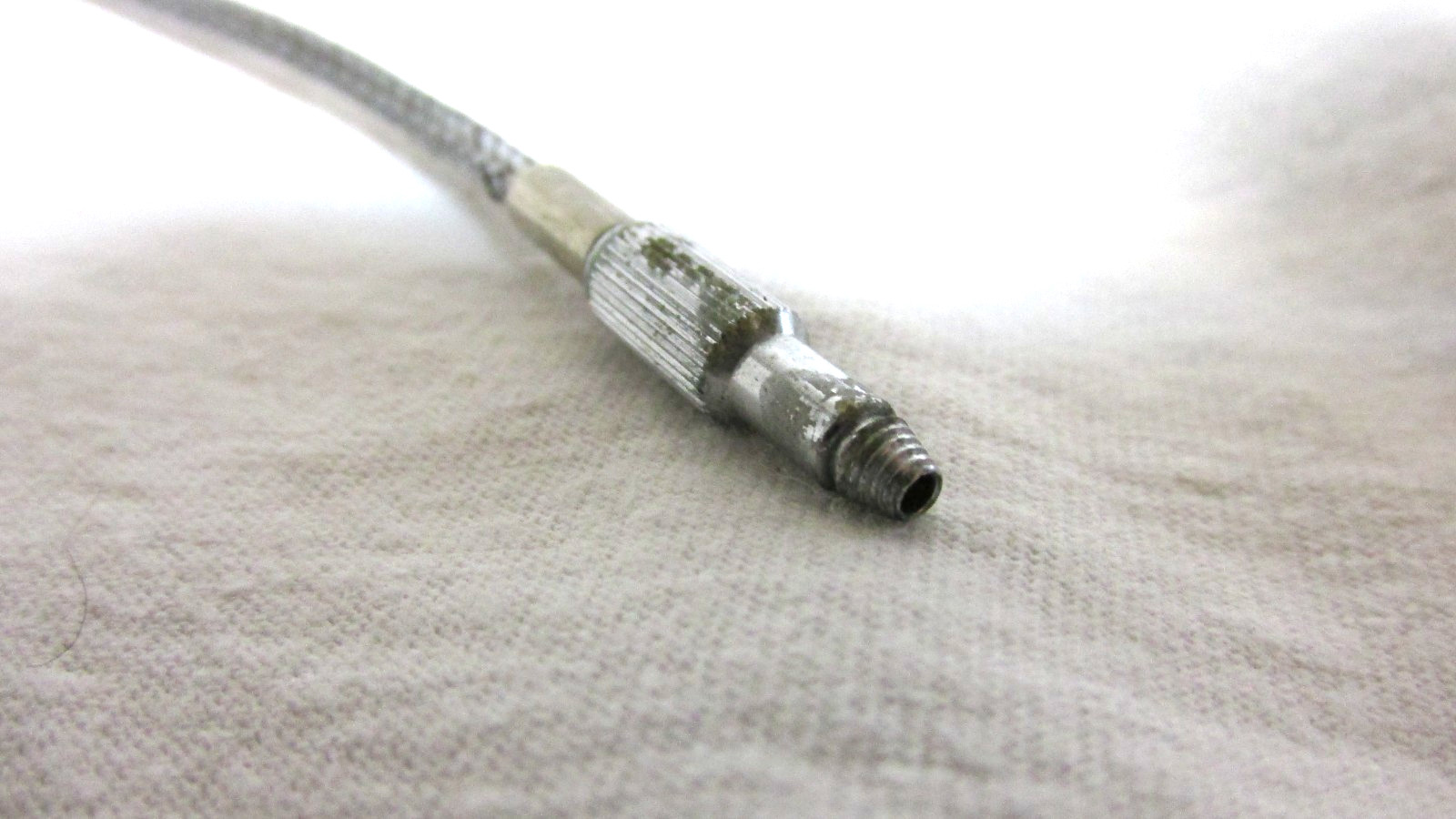 UNIVERSAL 11" SHUTTER RELEASE CABLE