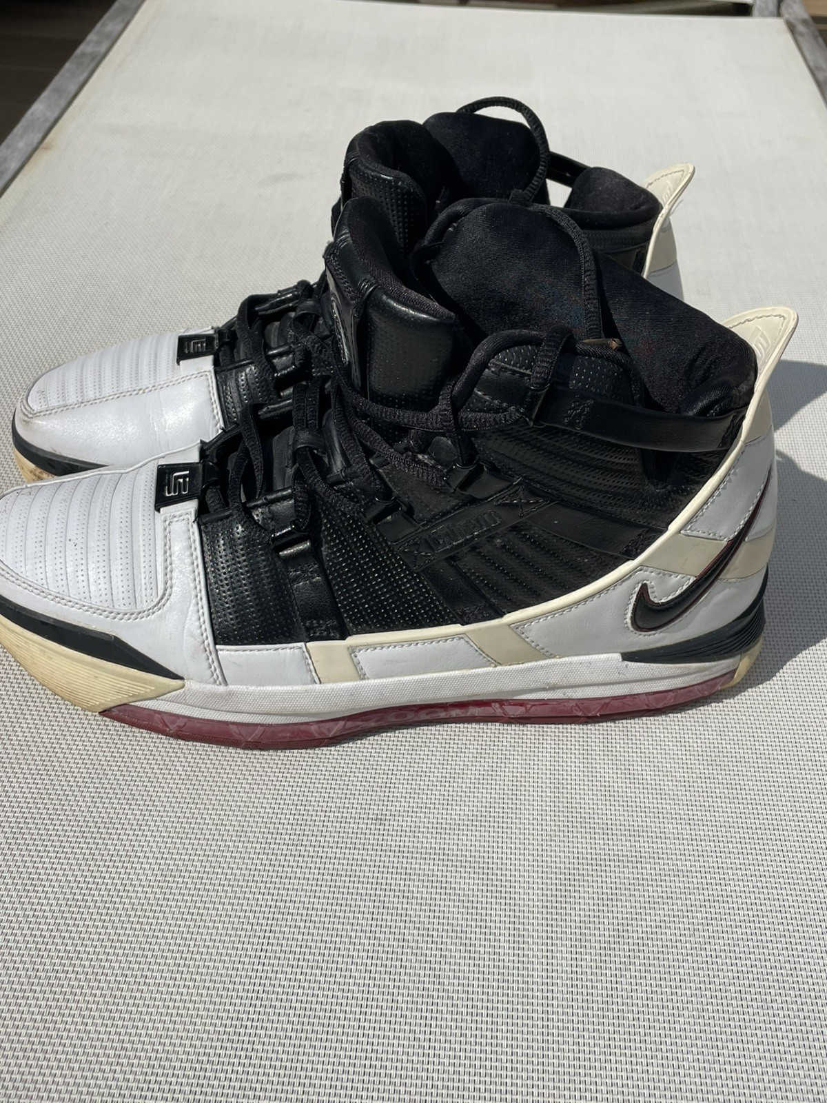 Nike Zoom LeBron 3 Home Colorway - Size 10