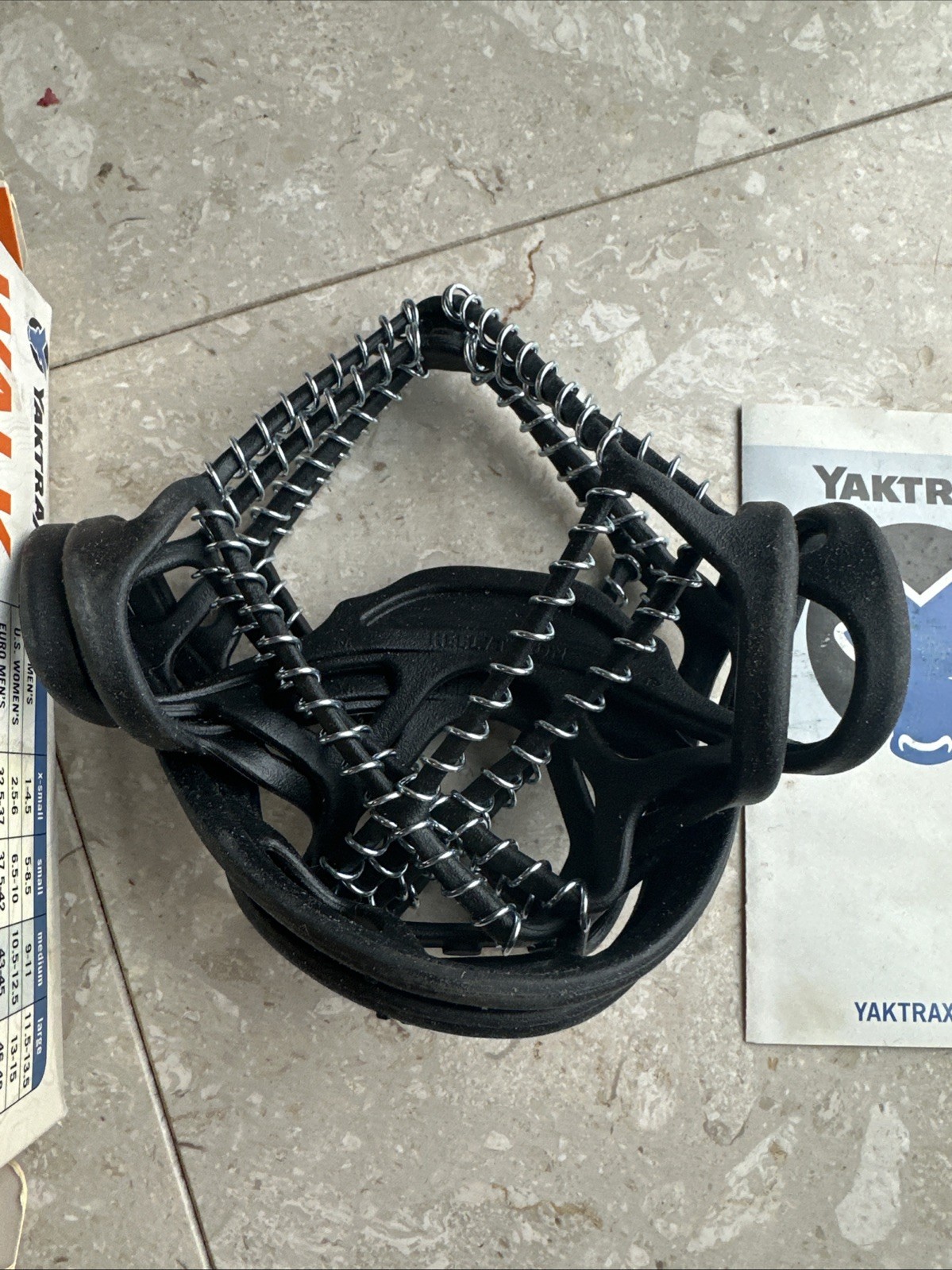 NIB Yaktrax Walk Winter Traction Spikeless Coils