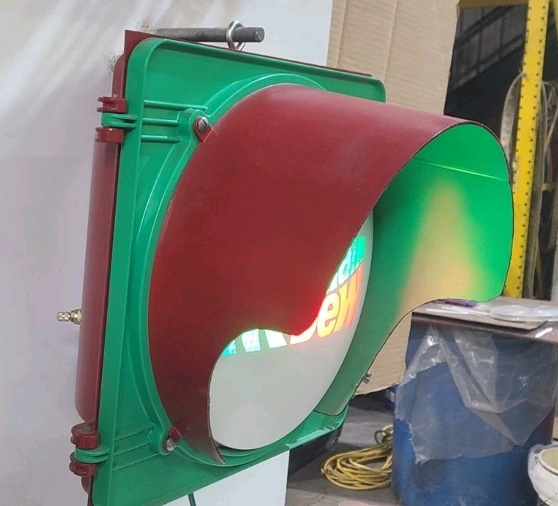 MOUNTIAN DEW MANCAVE LIGHT
