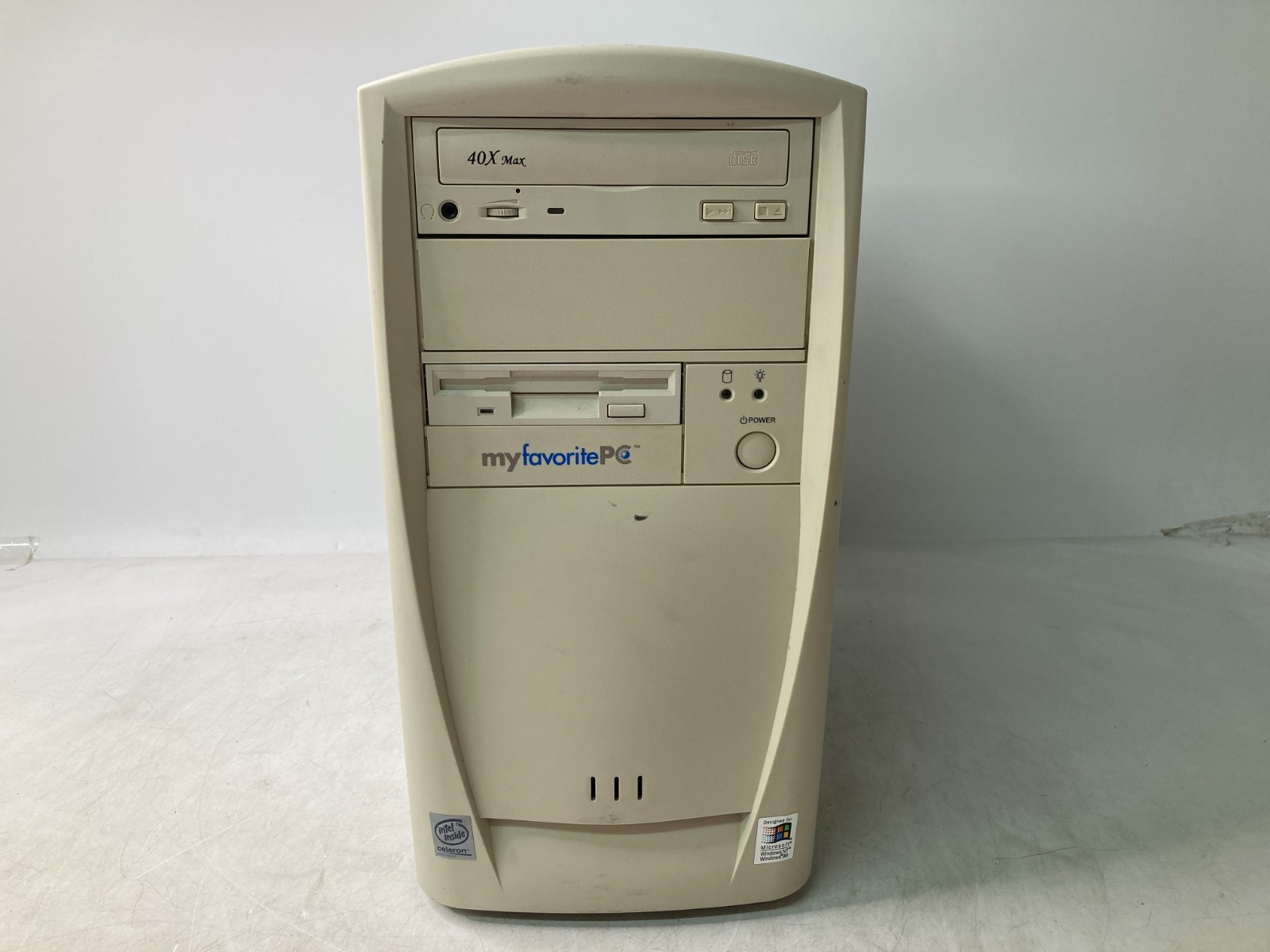 Vintage Beige Computer Case w/ 100W Power Supply, Lite-On CD-ROM, Floppy Drive