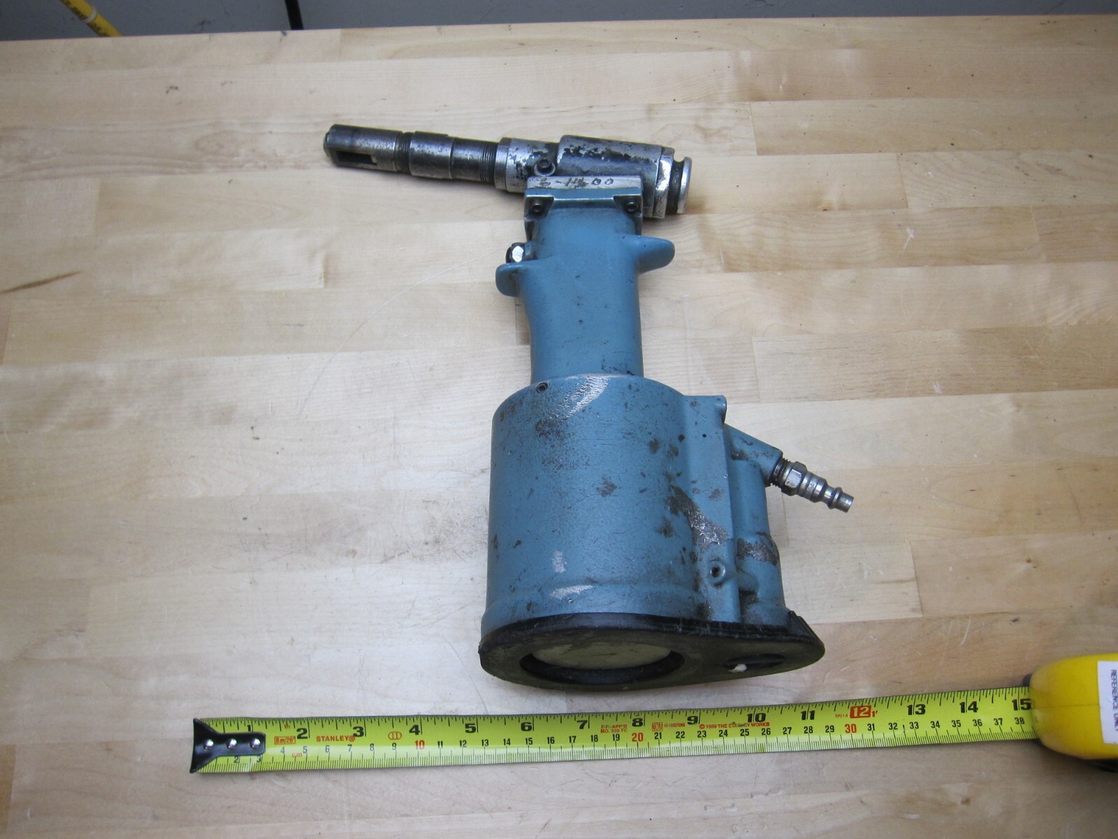 GAGE BILT GBP X700D3 pneumatic hydraulic rivet tool