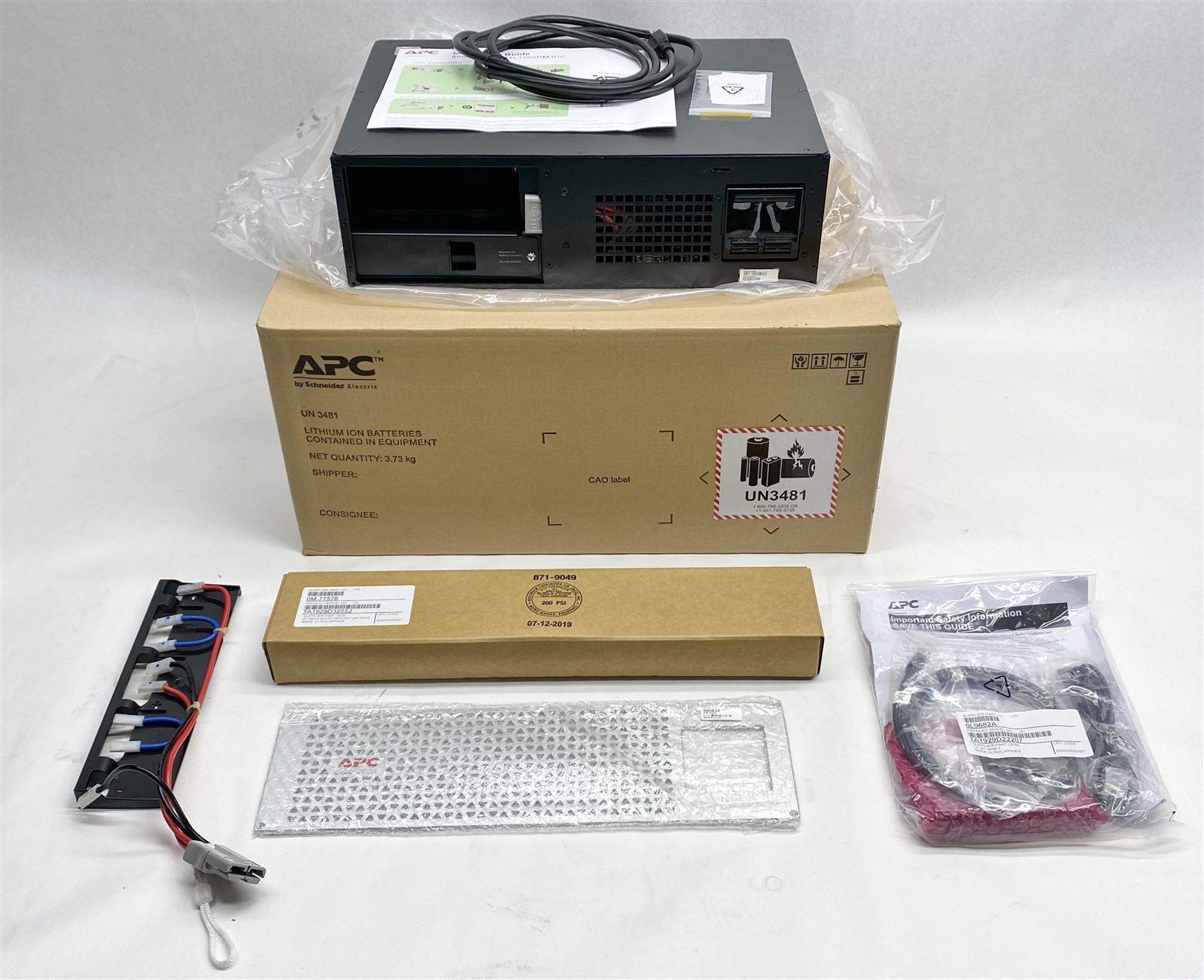 APC SMTL1500RM3UC Smart-UPS Line Interactive 1500VA Lithium-ion 120V NEMA 5-15R