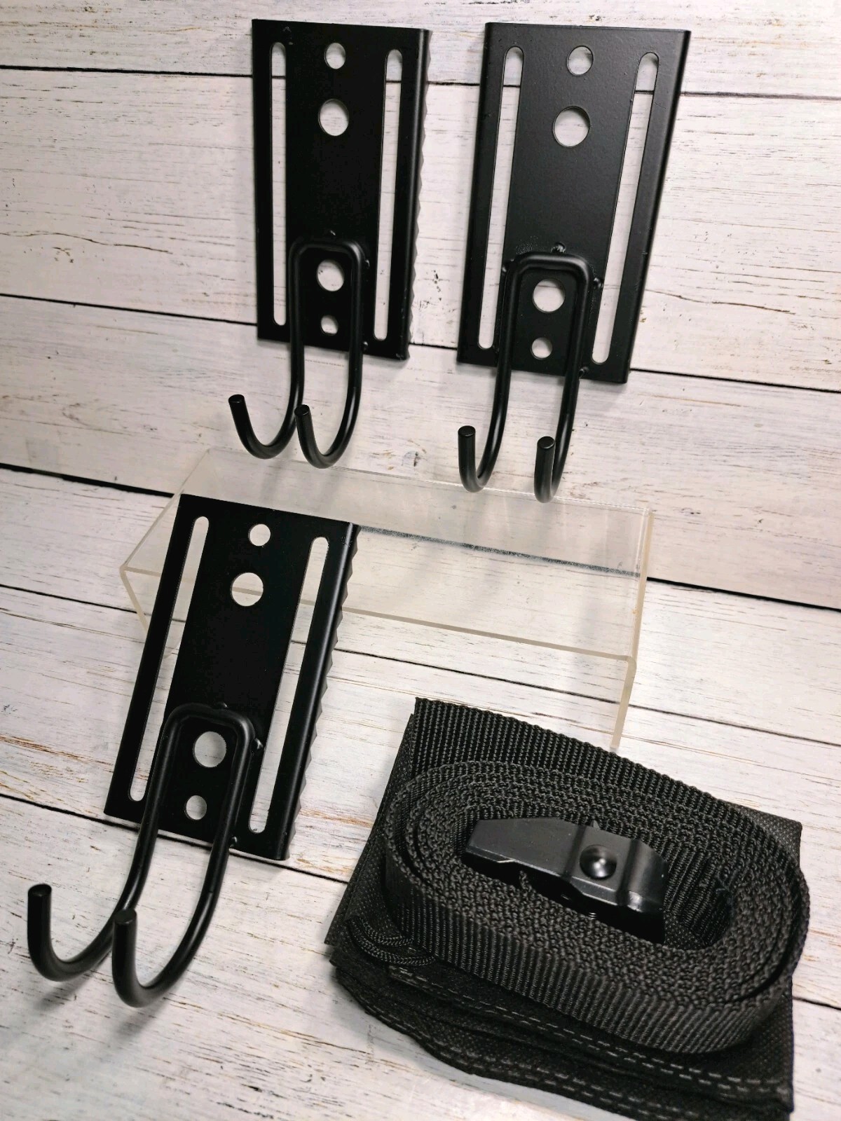 Tree Stand Gear Hanger with 3 Strong and Durable Double Tree Hooks And Tie Down
