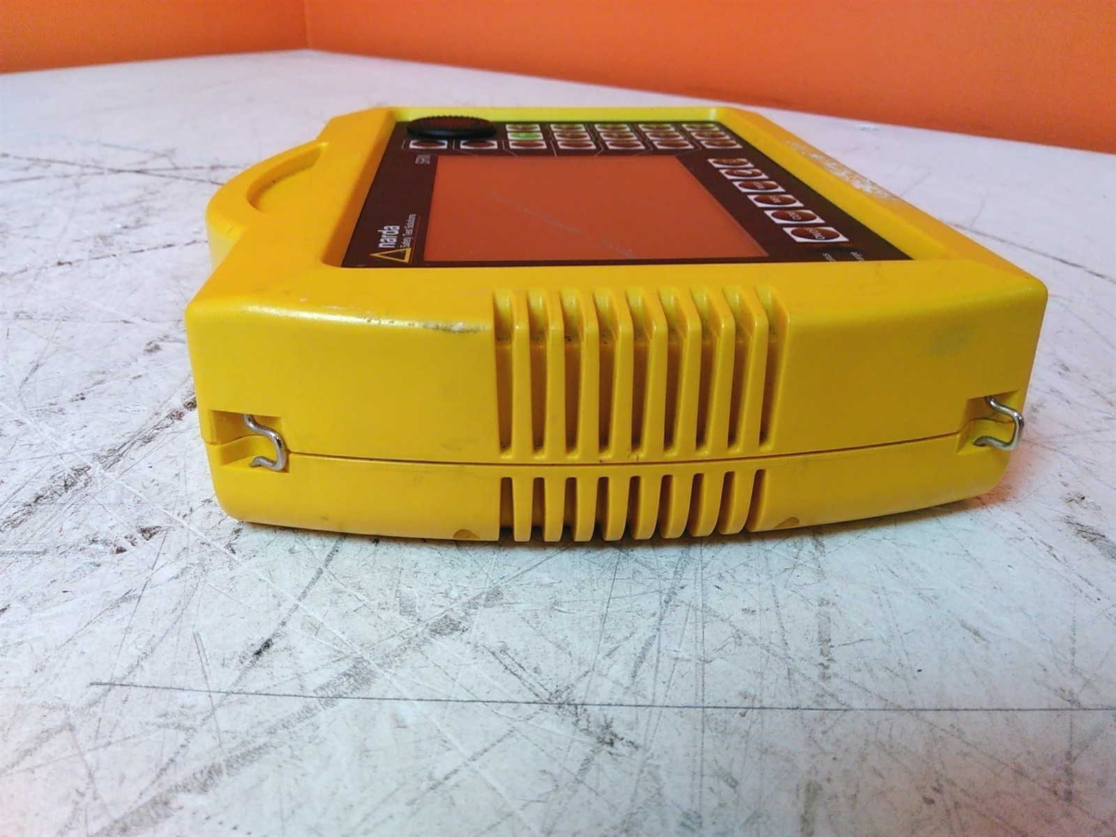 Power Tested Only Narda SRM 3001/01 100kHz-3GHz Basic Unit Radiation Meter AS-IS