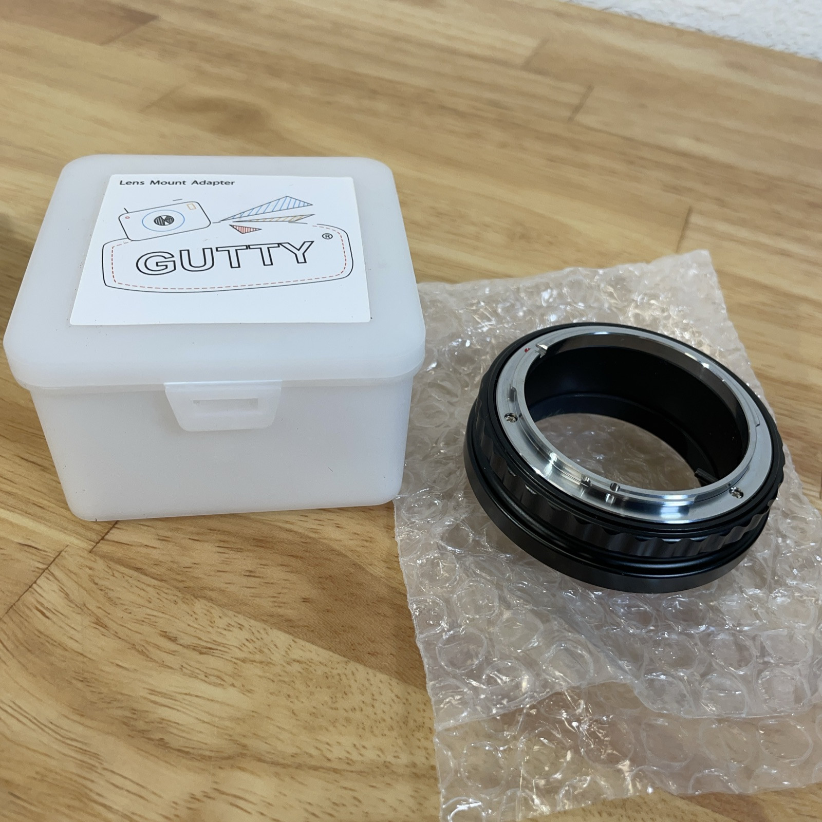 Gutty Lens Mount Adapter -- FD-EOS R