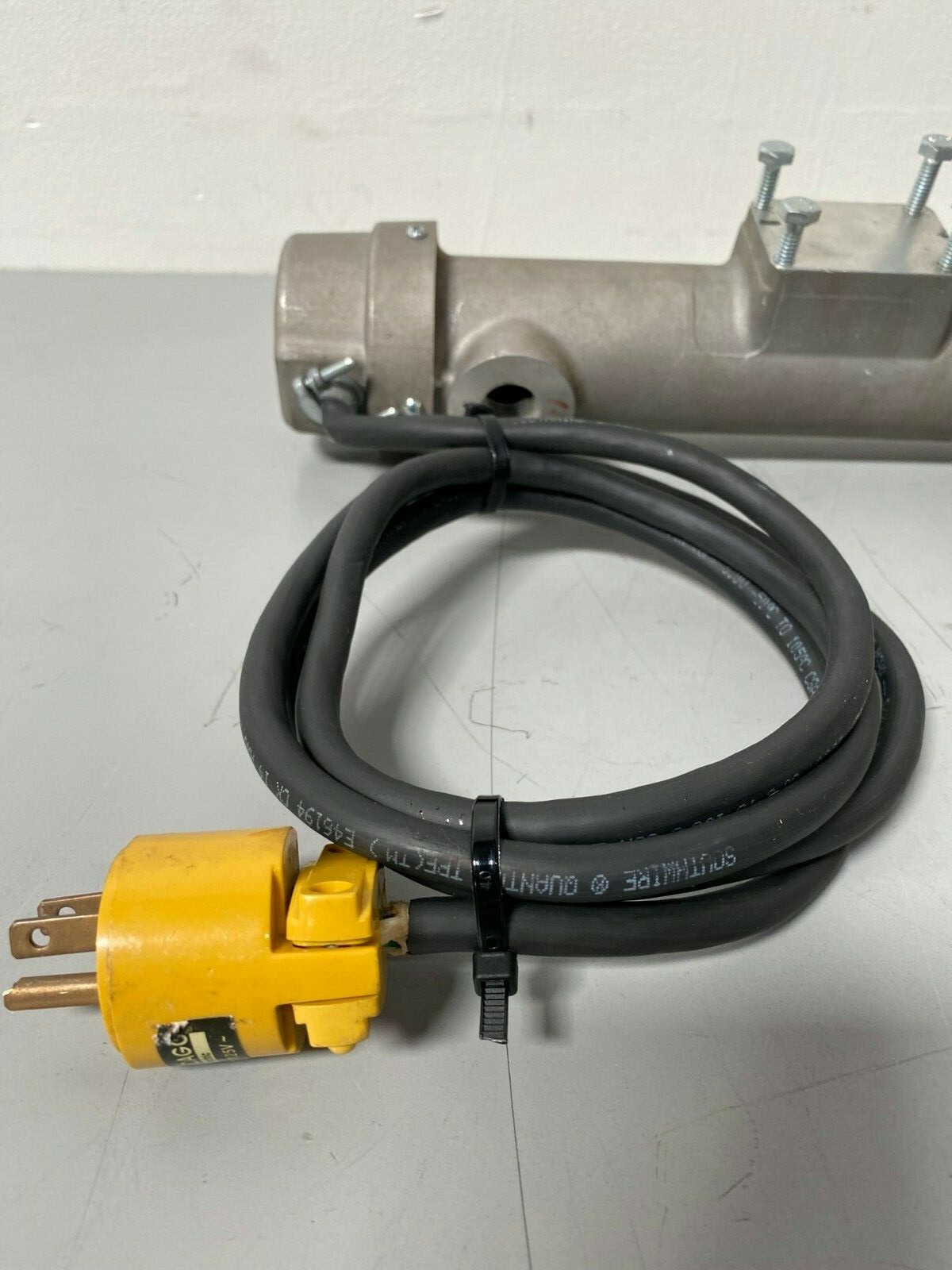 Electrical Passover Heat Exchanger w/ Square Head Plug 115V