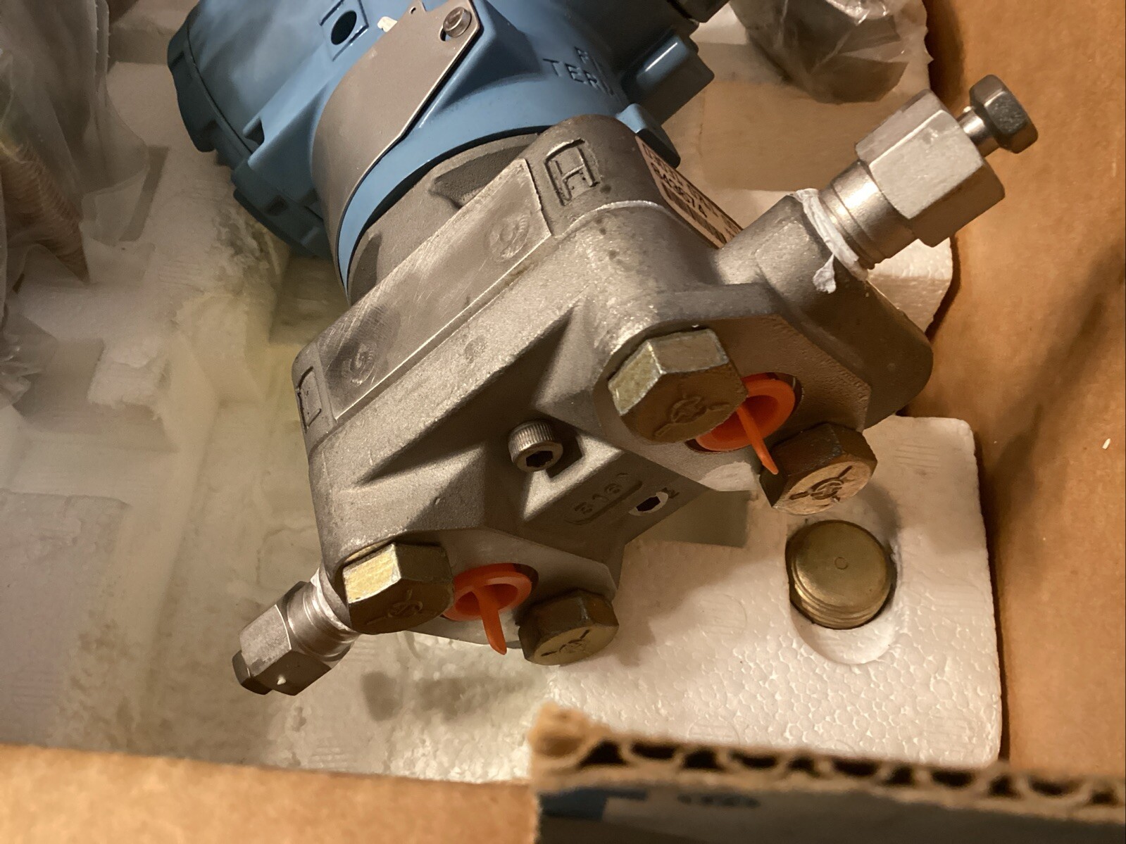ROSEMOUNT….3051CD1A23A1AI5….Pressure Transmitter….NEW 😀