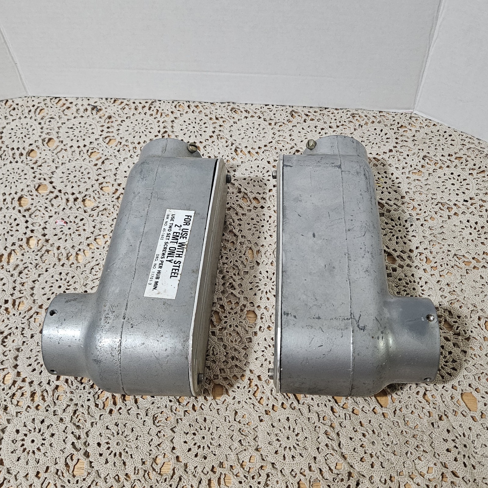 Lot 2 Killark TWOLB-6 Coduit Body With OL-60 Cover