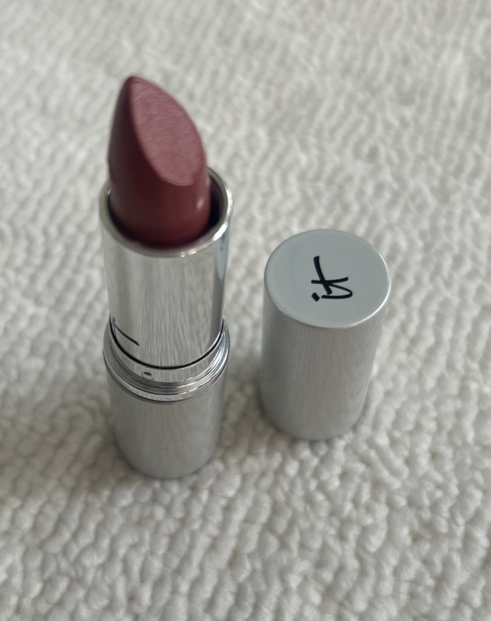 it Cosmetics Blurred Lines anti-aging collagen Smooth Fill Lipstick LOVE