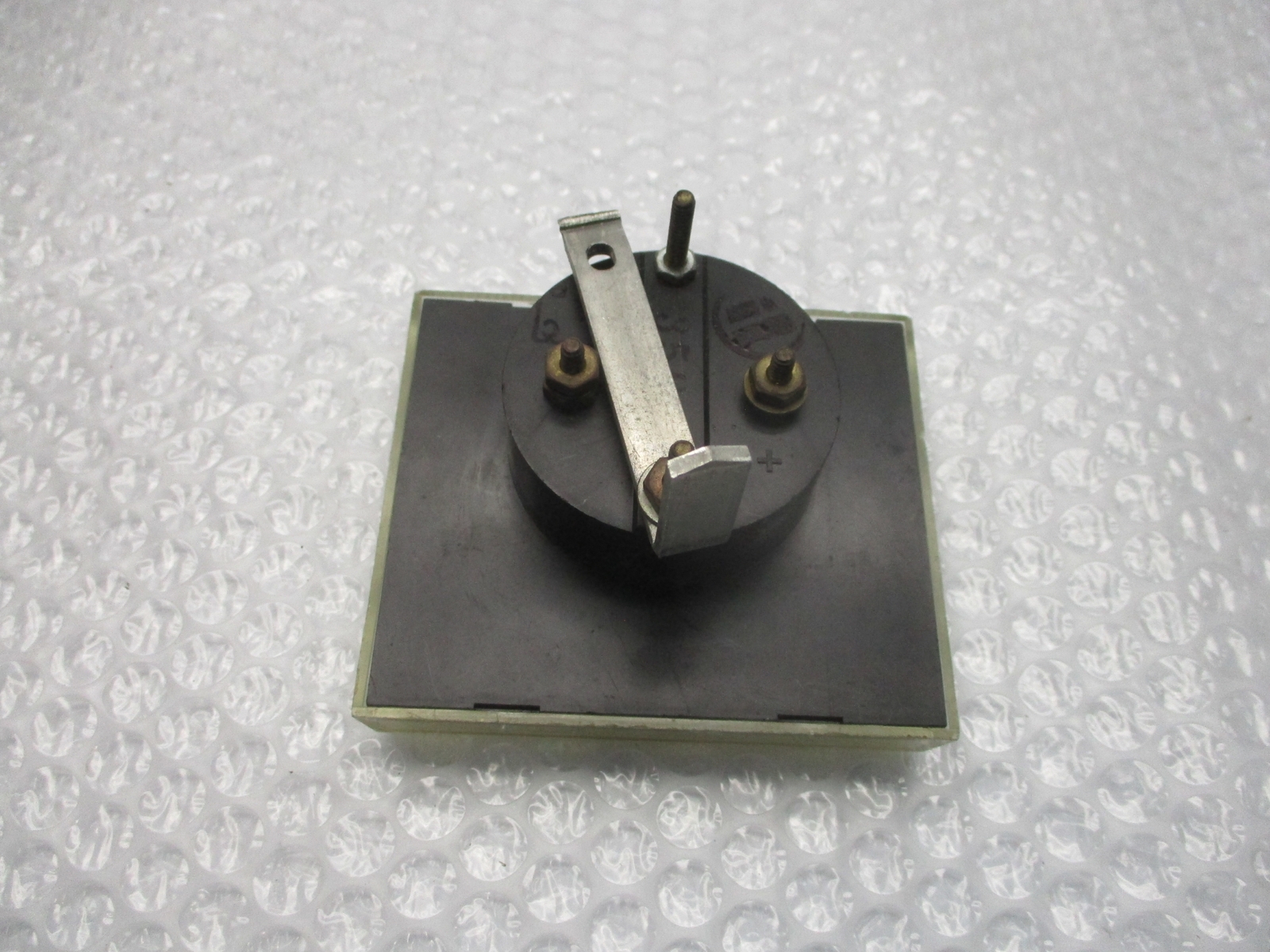 SHURITE GAUGE 0-25 VOLTS NSNP