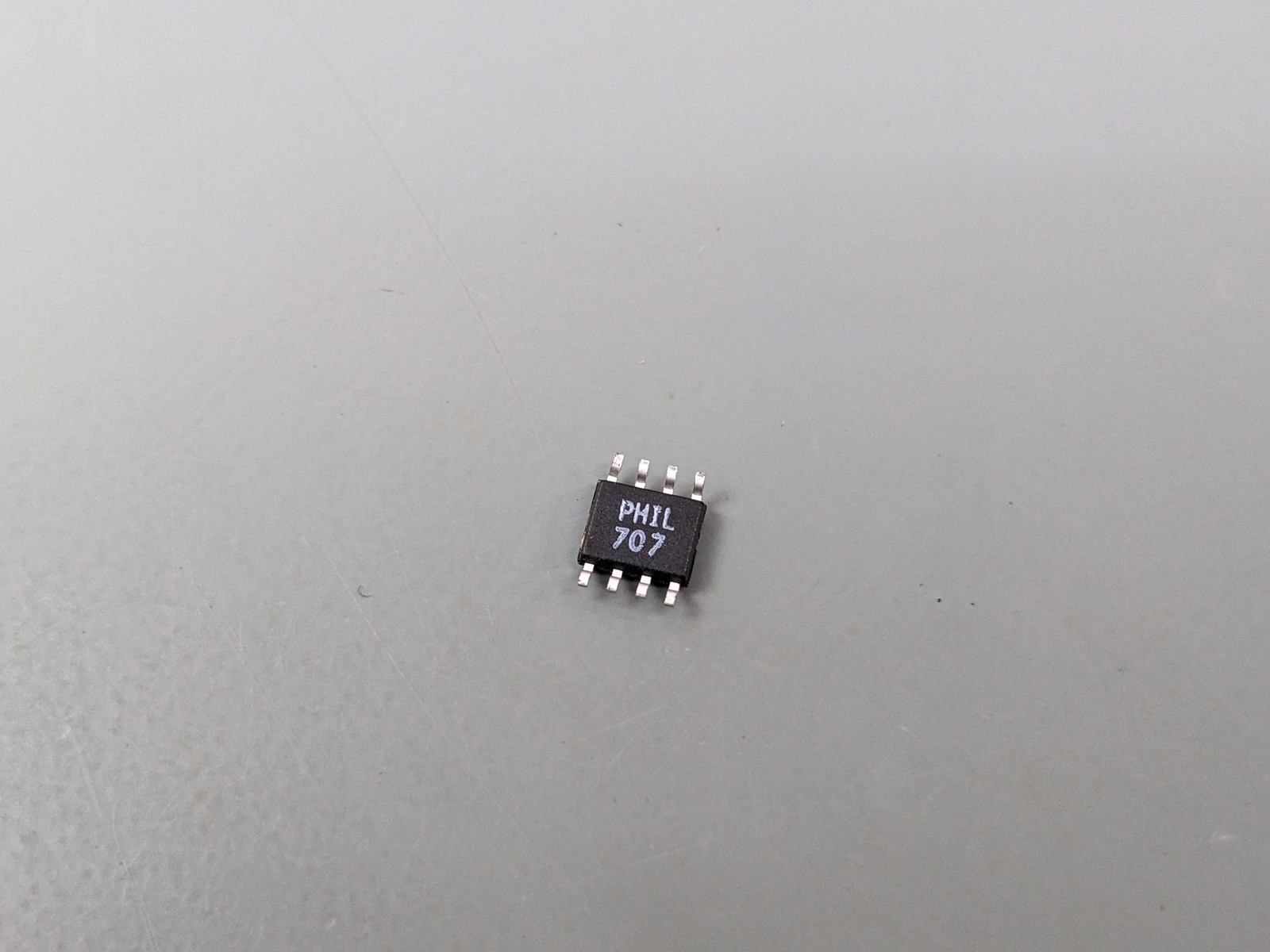 Siliconix SI581 Unity-Gain Video Buffer IC