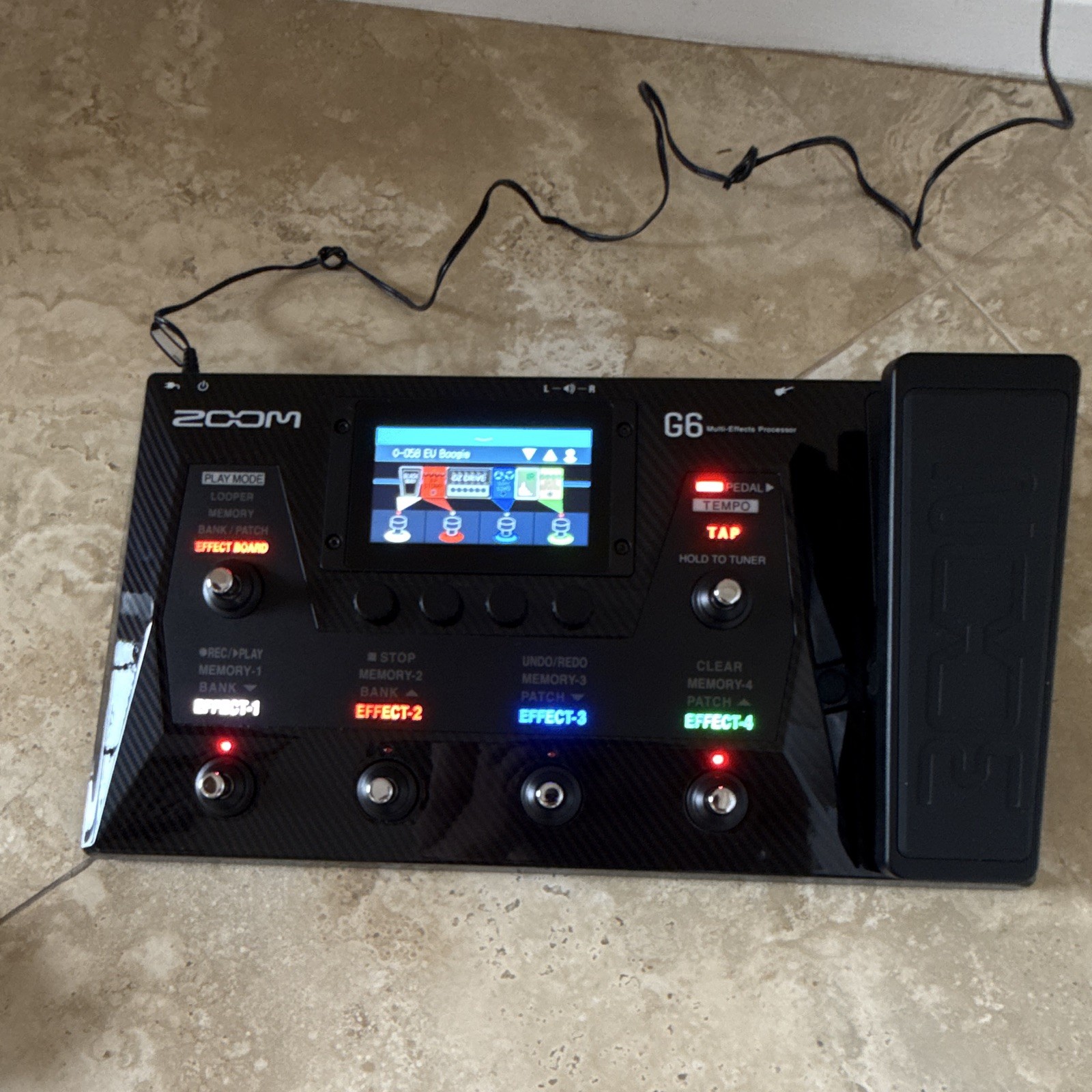 Zoom G6 Digital Multi-Effects Processor Pedal for Guitar with Ernie ball canble