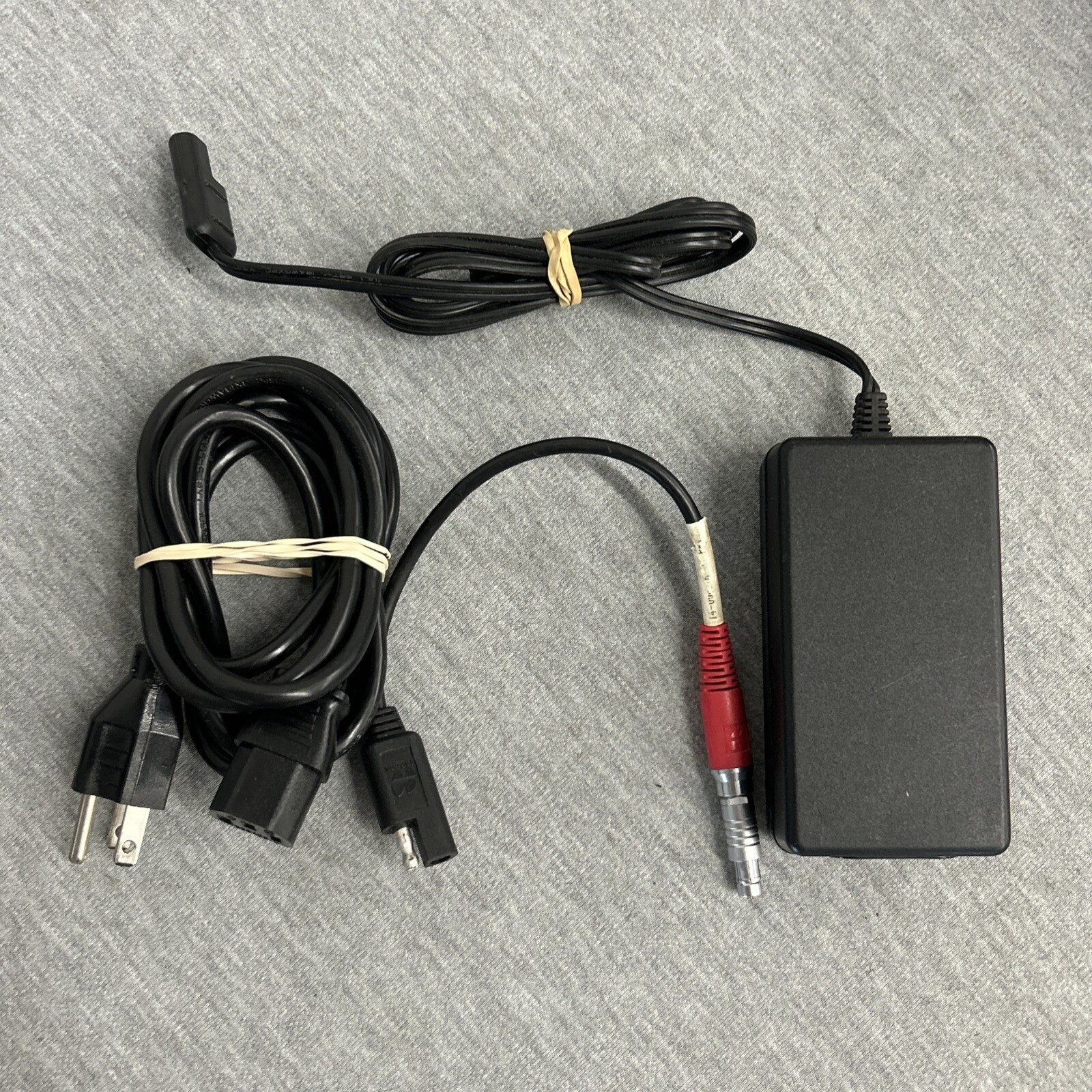 TOPCON  Power Supply with 48 Inch Safeco Connector  22-034101-01 12V 2.5A