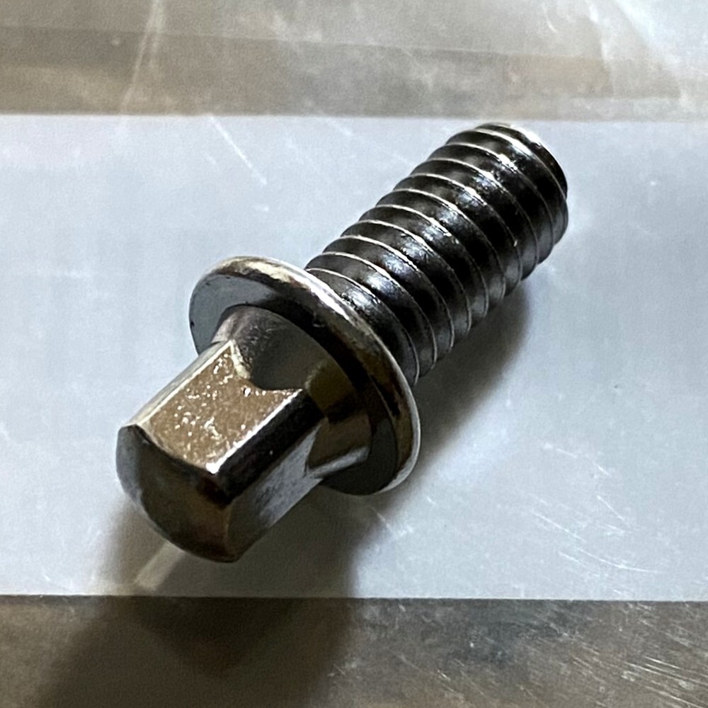 TAMA Square Bolt M6x12mm 208#