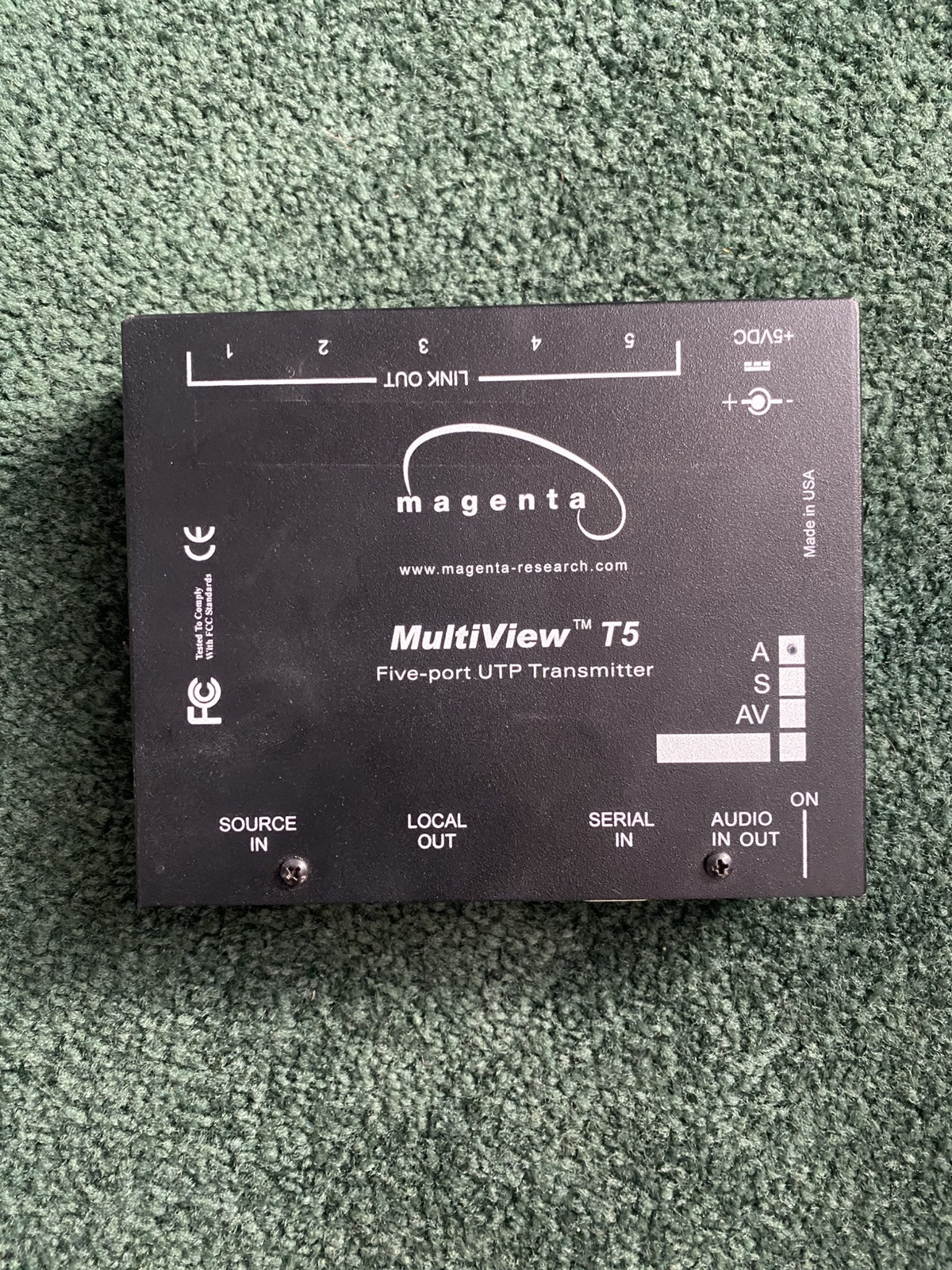 Magenta MultiView T3A Three-Port Video Audio UTP CAT5e CAT6 Ethernet Transmitter