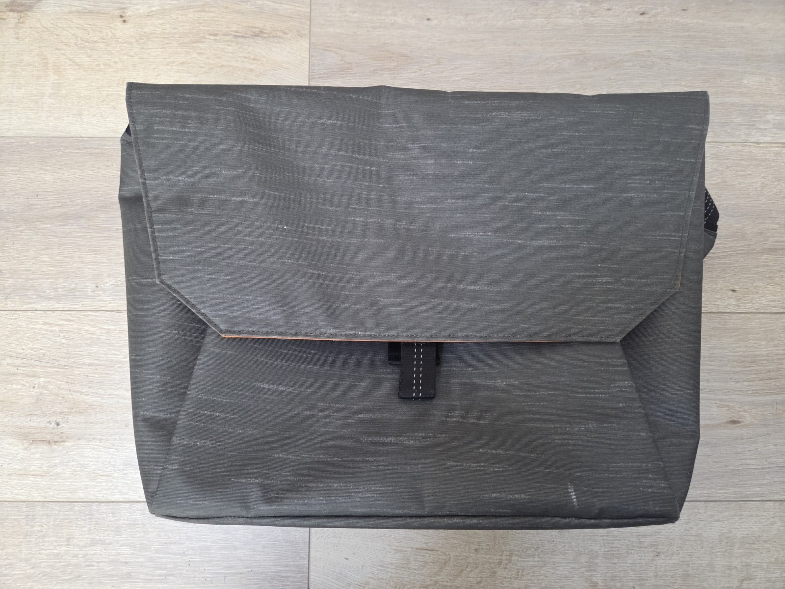 ITS Tactical Discreet Messenger Bag
