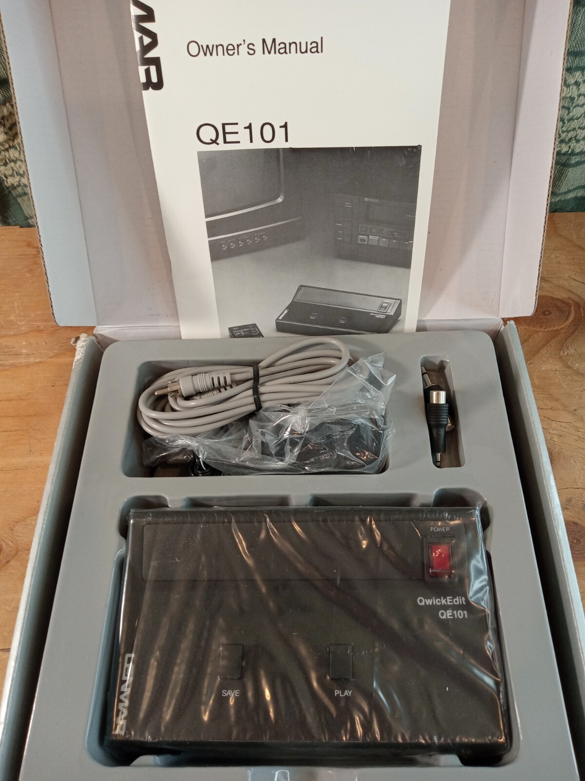 Lenmar QwickEdit QE101 VHS Video Editing System Uses VCR Remote Vintage  A