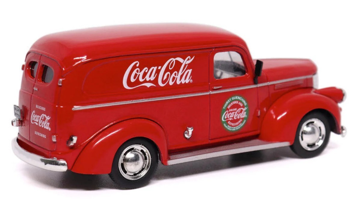 Atlas 820065 - Coca-Cola 1945 Panel Delivery Van 1:43 Scale