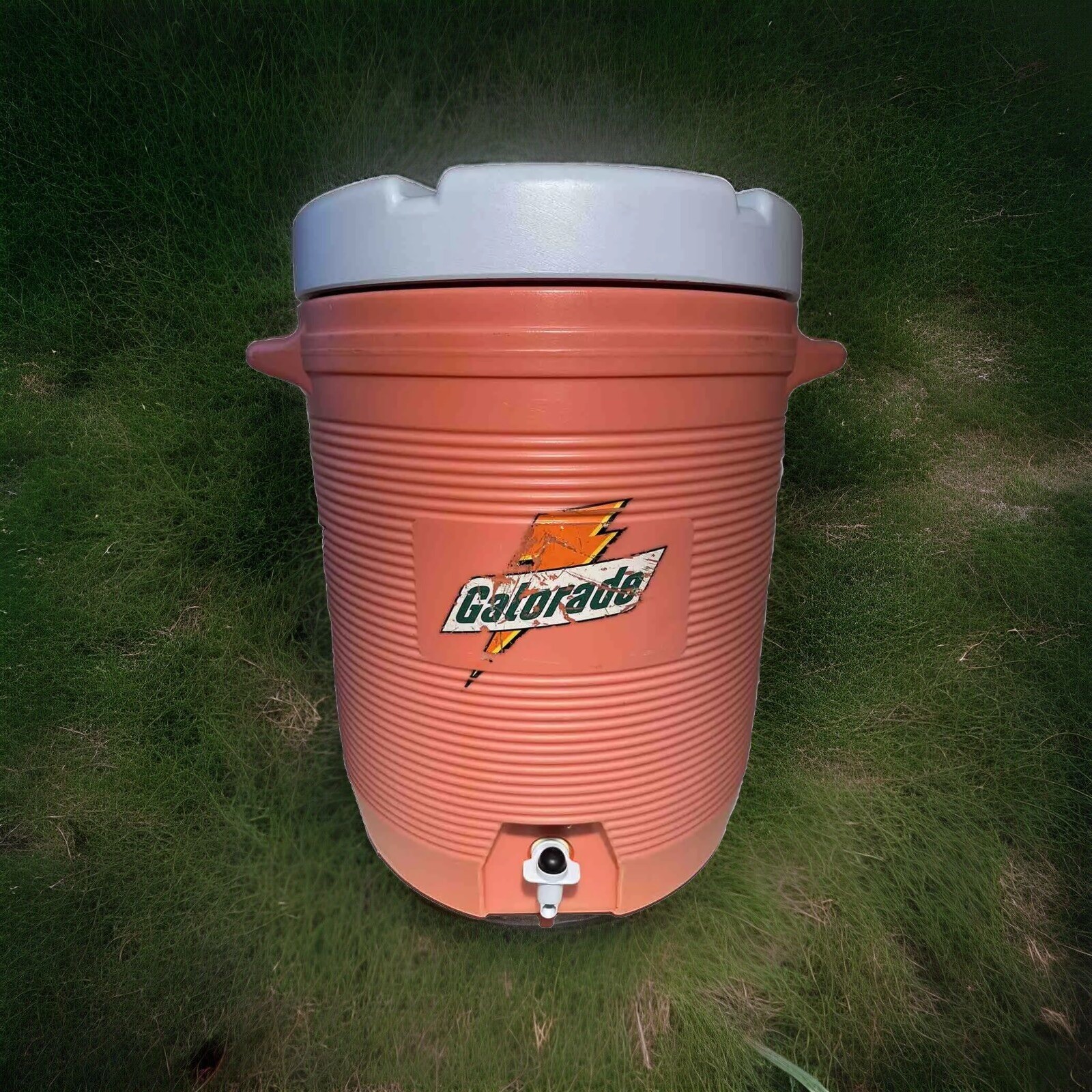 Classic Gatorade Sideline Cooler - 10 gallon! High Quality!