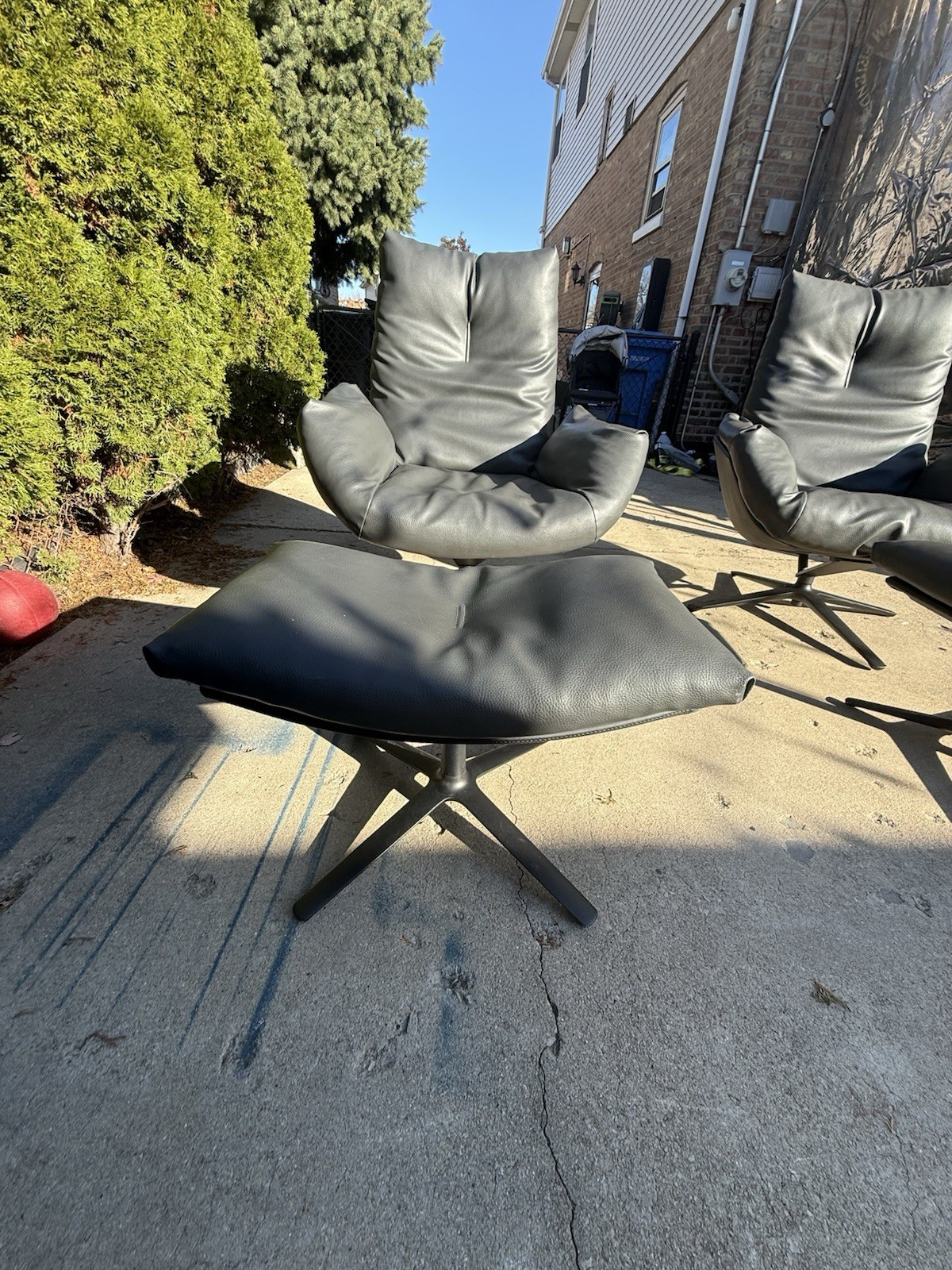 COR Cordia Lounge Armchair With Feet Stand