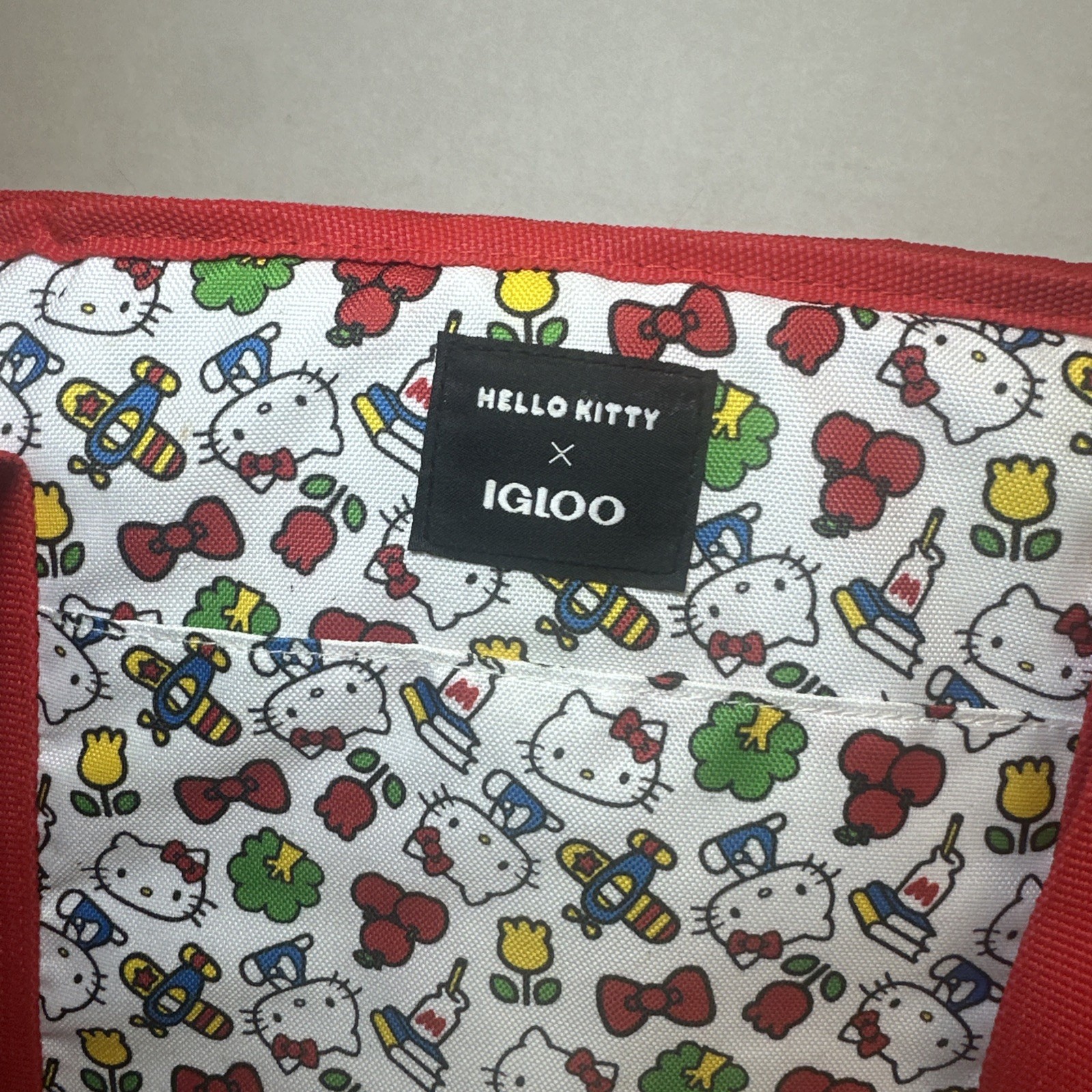 Hello Kitty x Igloo Tote Bag Cooler Limited Edition